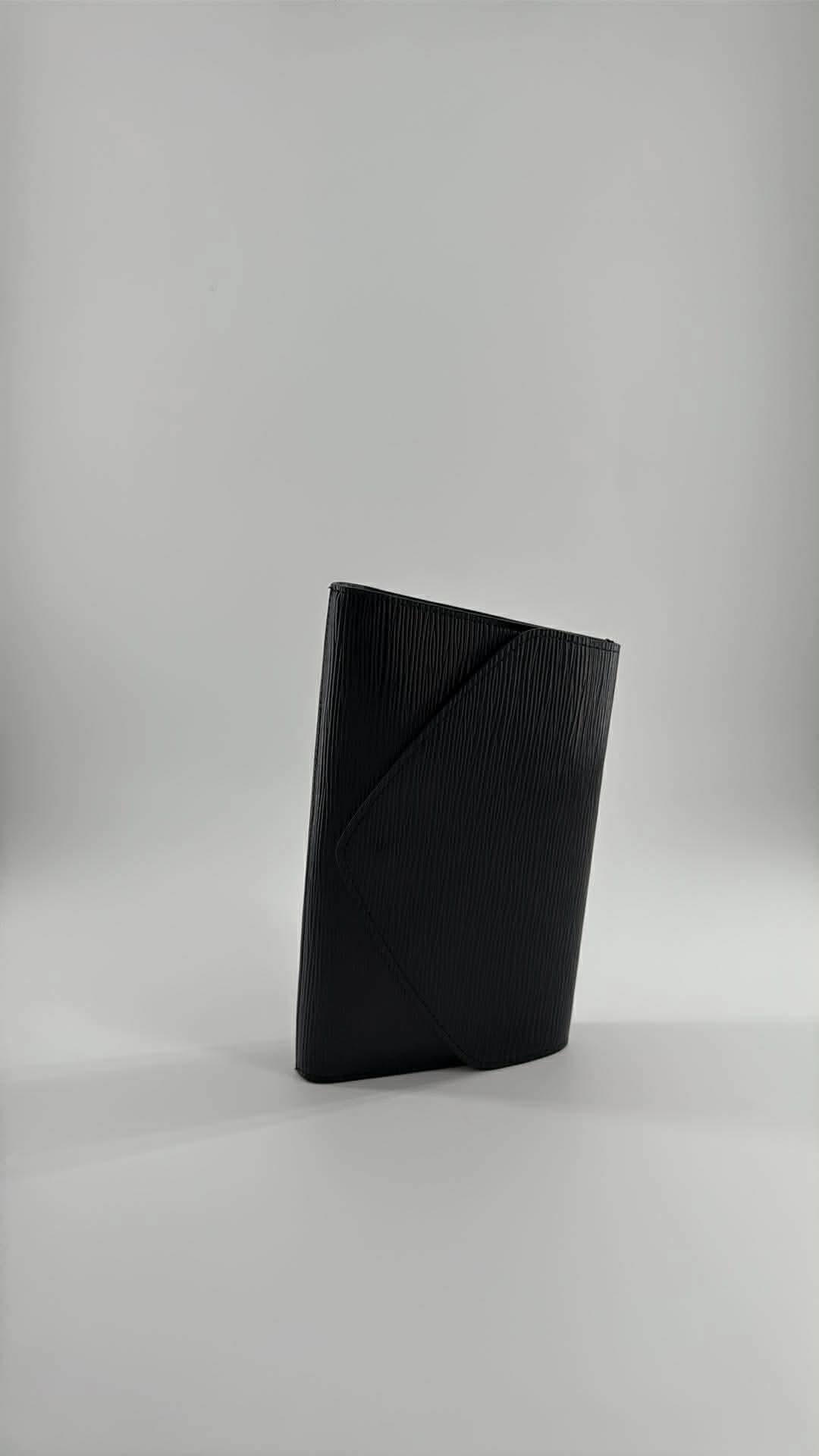 Louis Vuitton Pouch Epi black