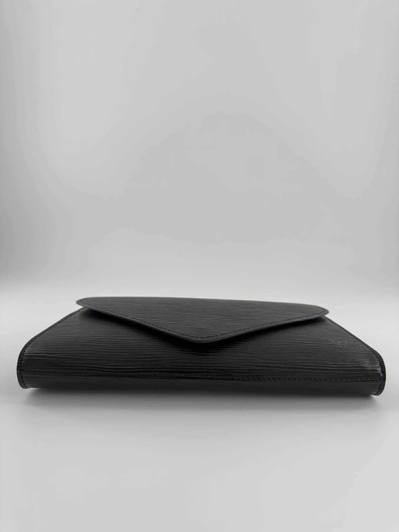 Louis Vuitton Pouch Epi black