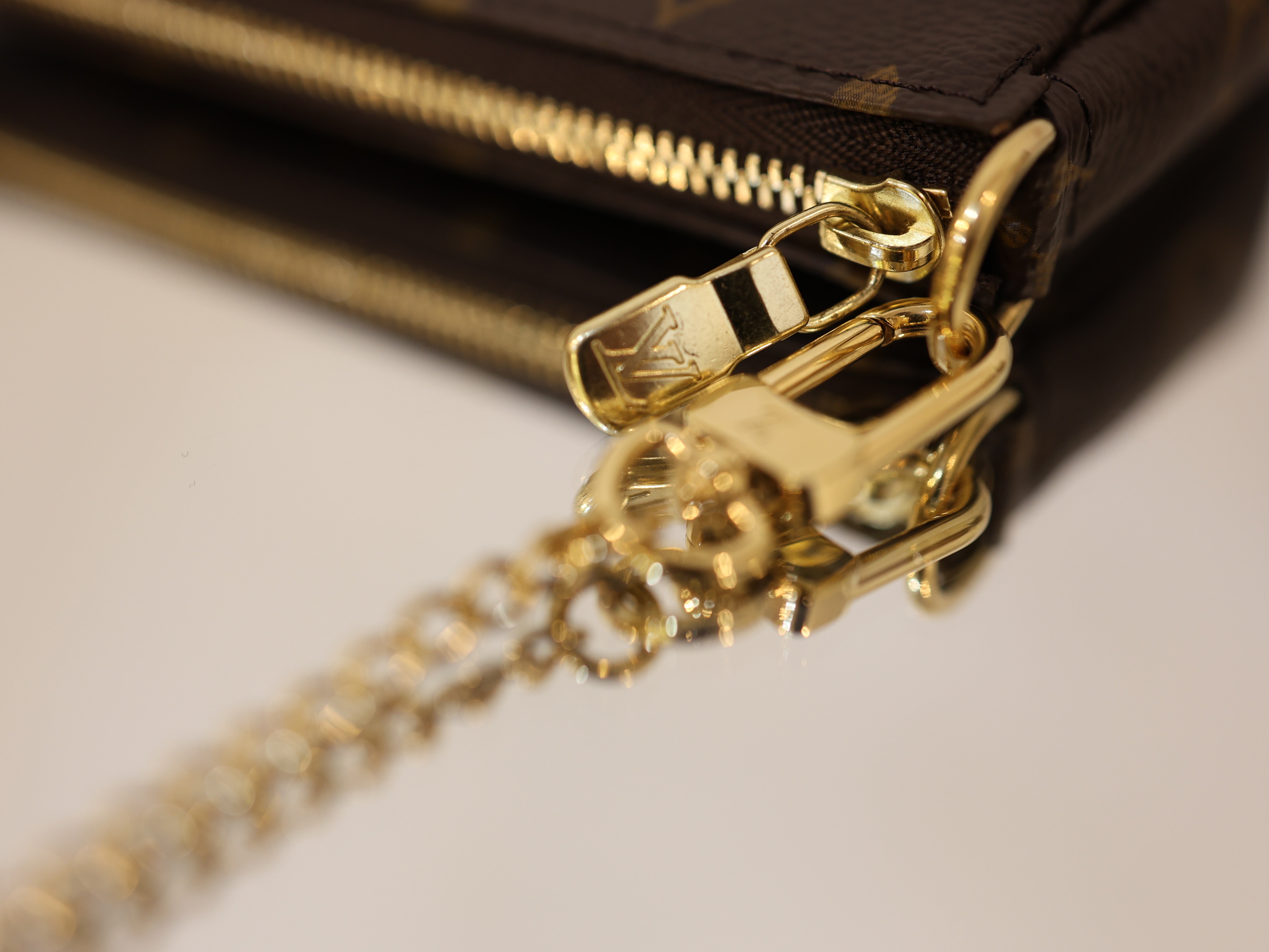Louis Vuitton mini Pochette Accessoires