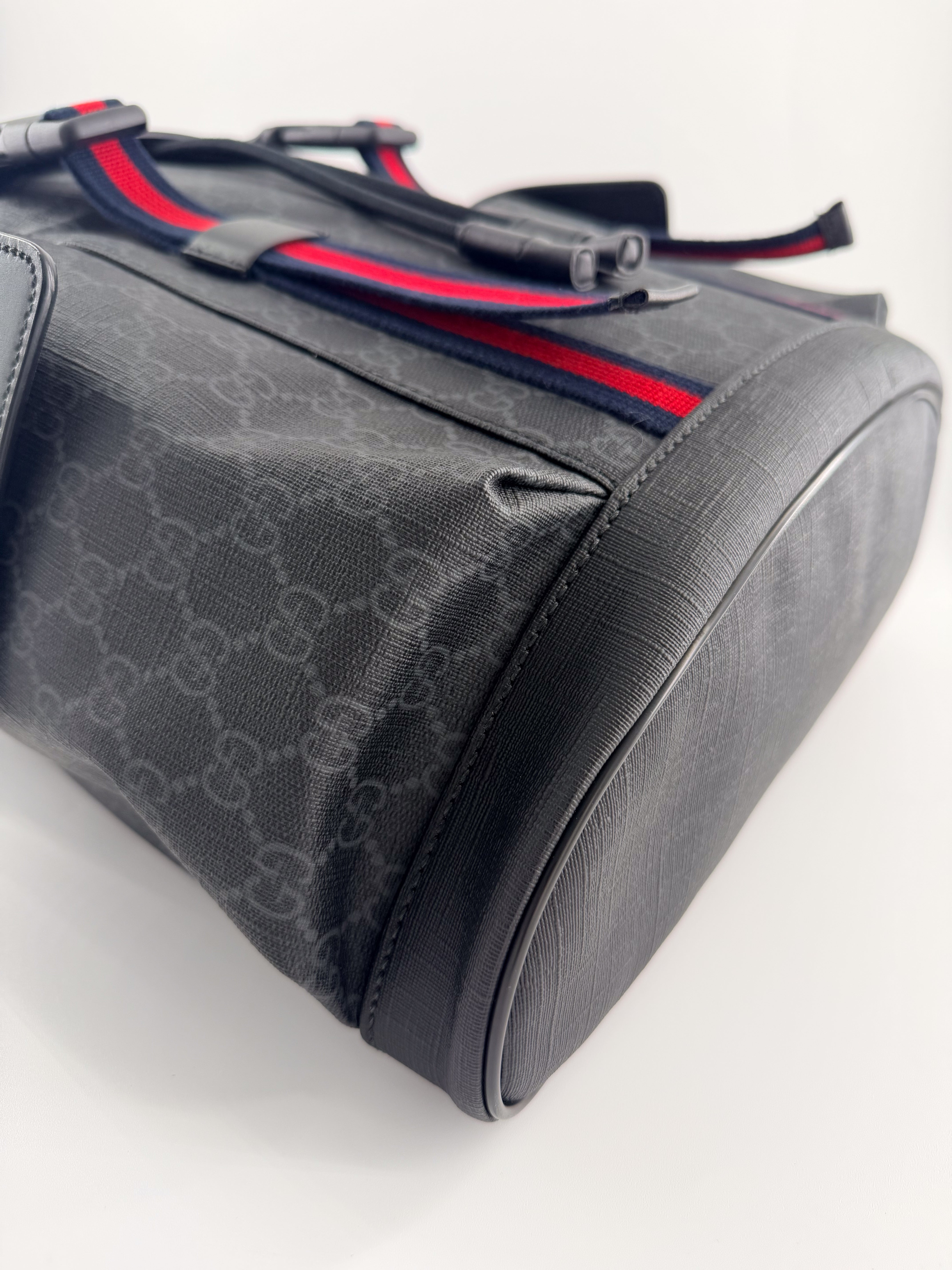 Gucci Men's Backpack in Black GG Supreme