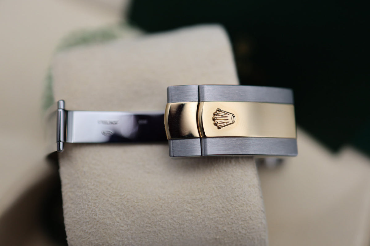 Rolex Datejust Two-Toned YellowGold fluted bezel 36mm jubilee bracelet