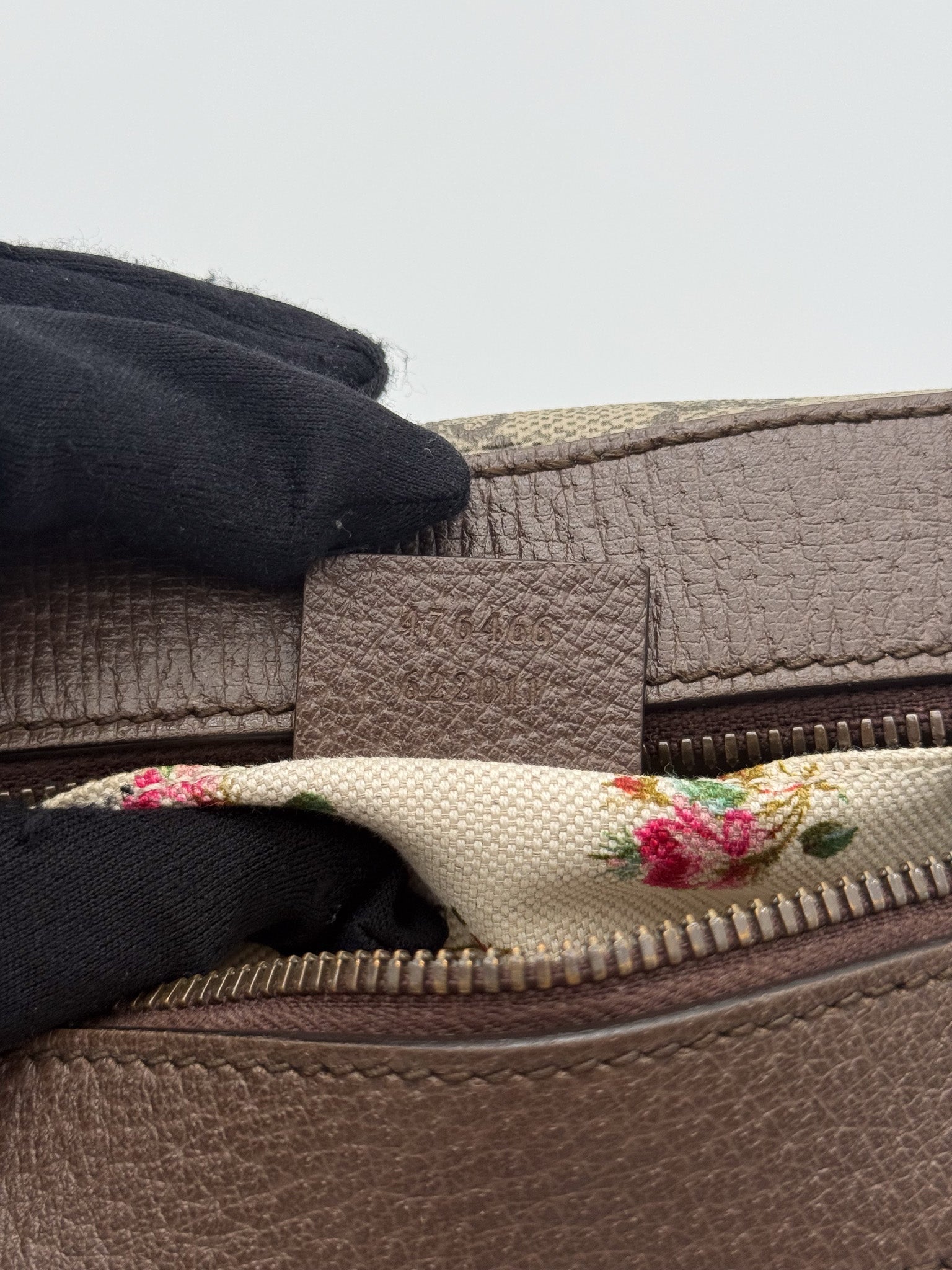 Gucci GG Supreme Monogram Web Neo Vintage Shoulder Bag