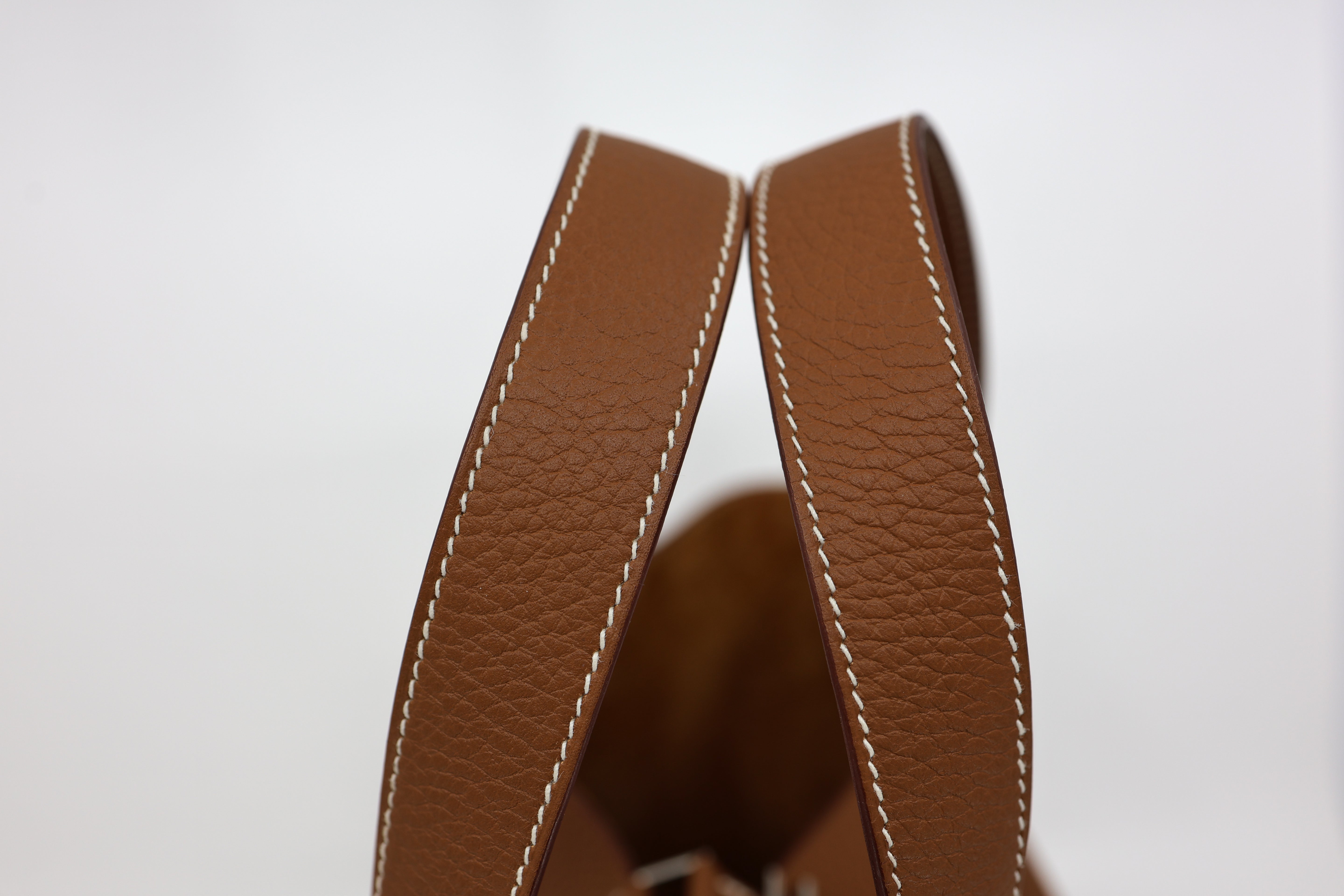 Hermes Taurillon Clemence Picotin 22 Gold