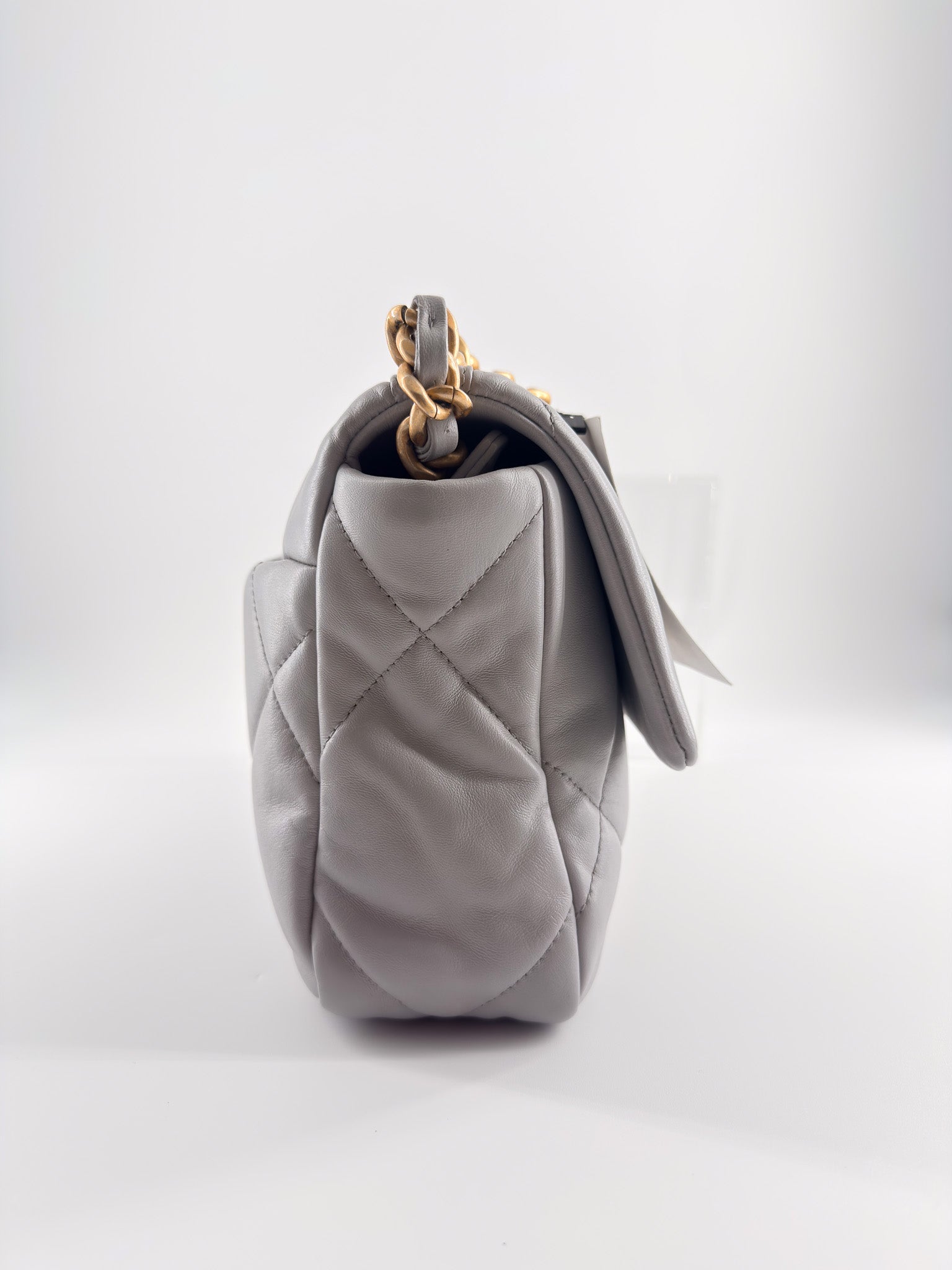 Chanel 19 Flap Small 21B Grey Lambskin