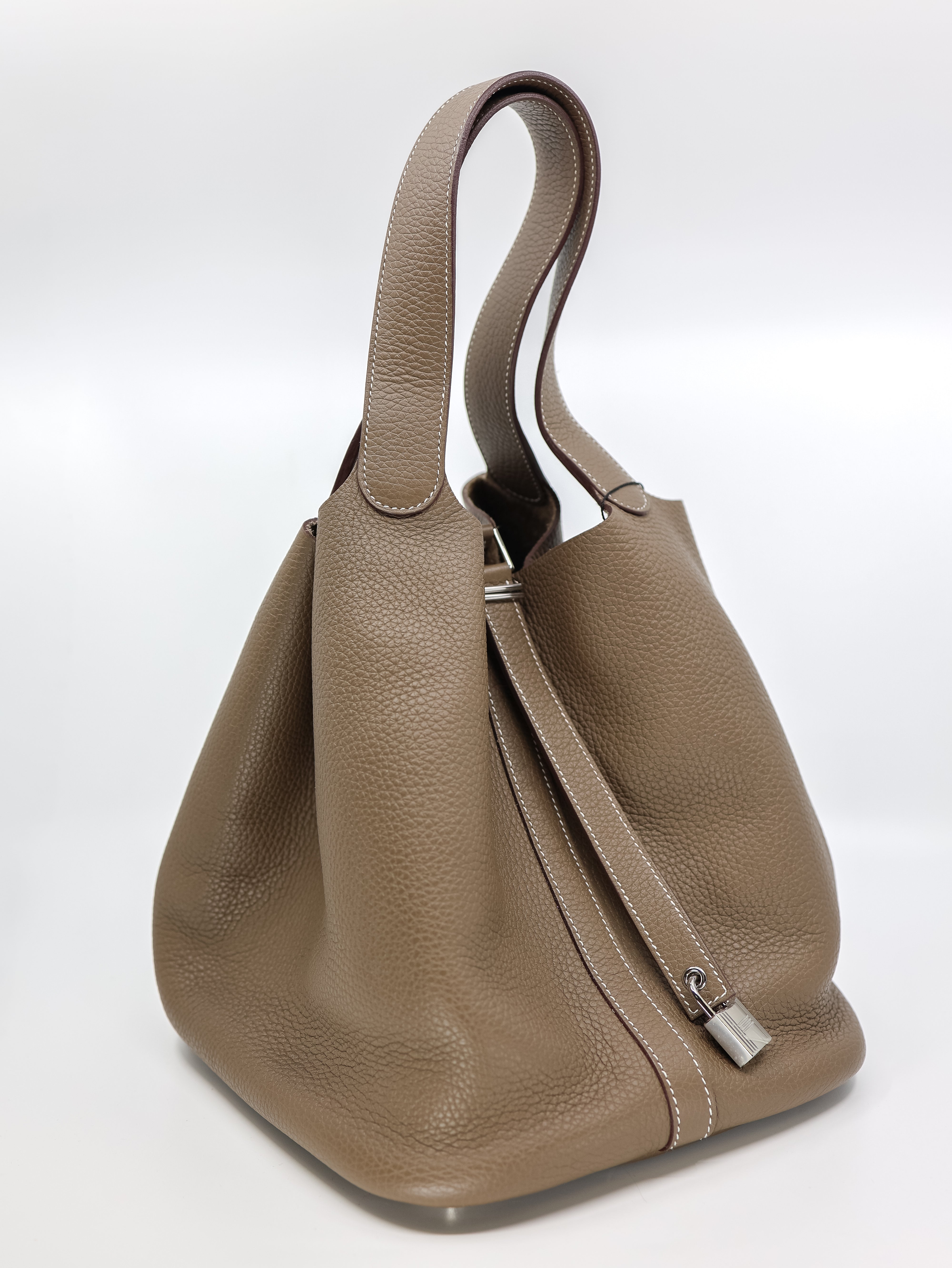 Hermes Taurillon Clemence Picotin Lock 26 GM Etoupe