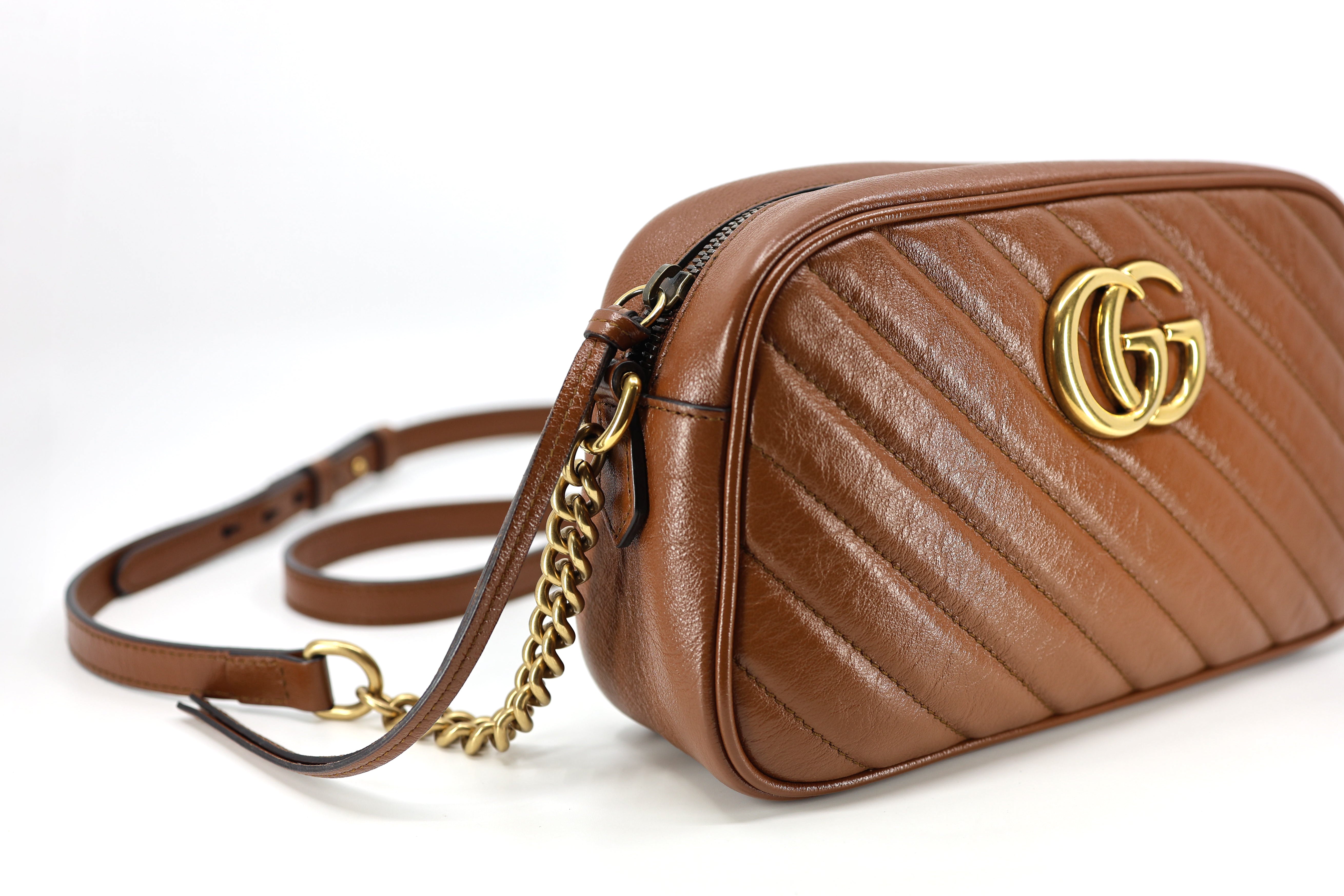 Gucci GG Marmont Glazed Calfskin Small Chain Shoulder Bag Cuir