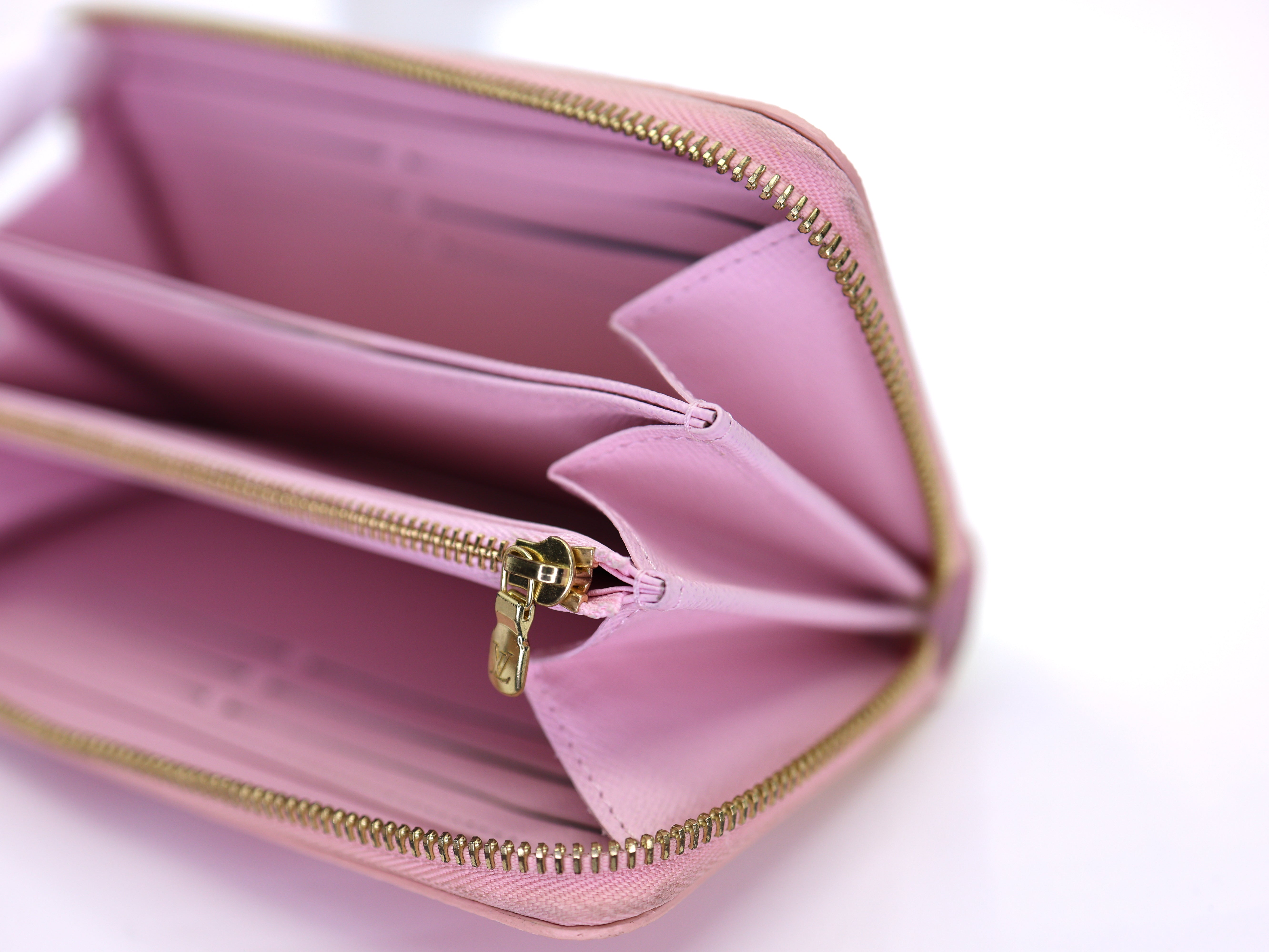 Louis Vuitton Monogram Giant By The Pool Zippy Wallet Light Pink