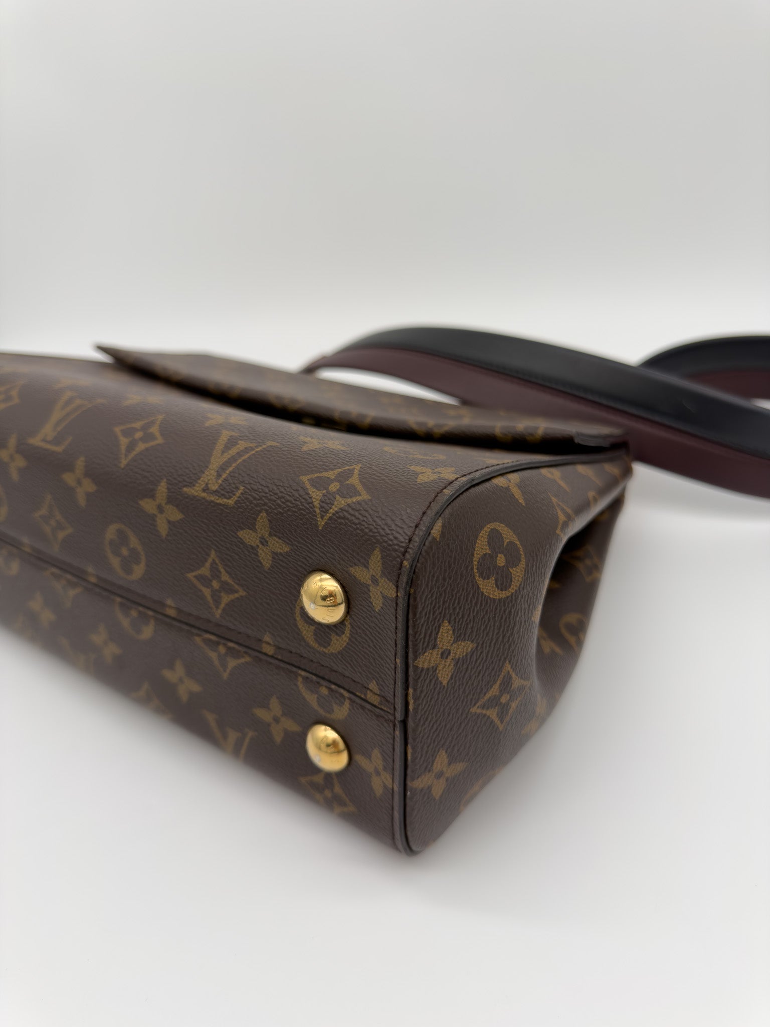 Louis Vuitton Monogram Cluny MM Bordeaux Navy