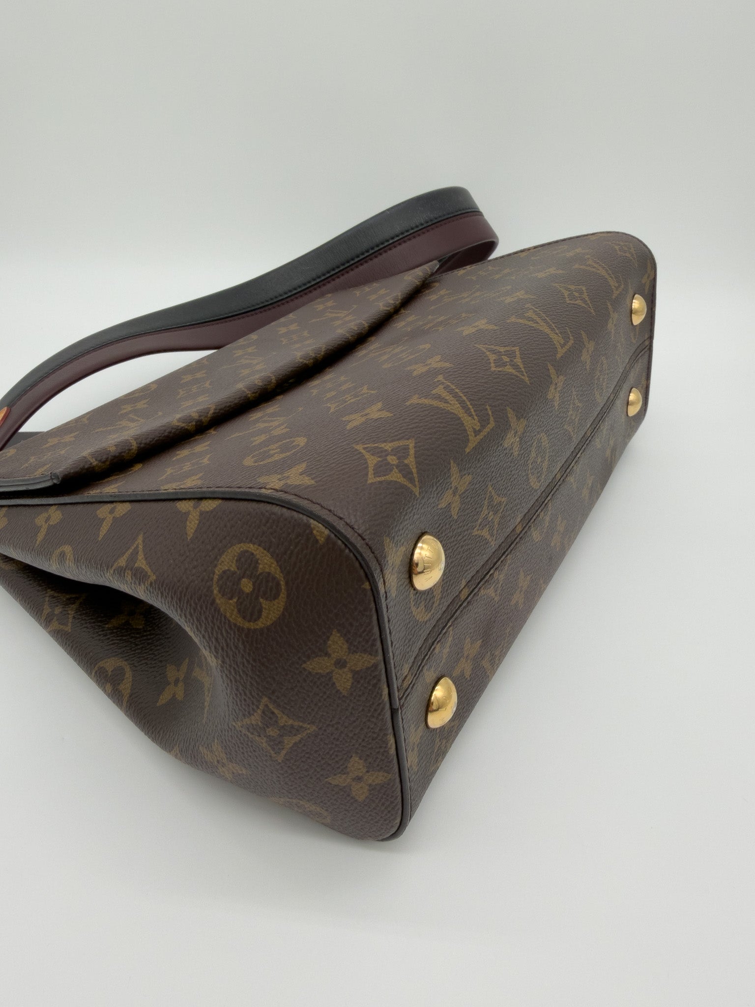 Louis Vuitton Monogram Cluny MM Bordeaux Navy