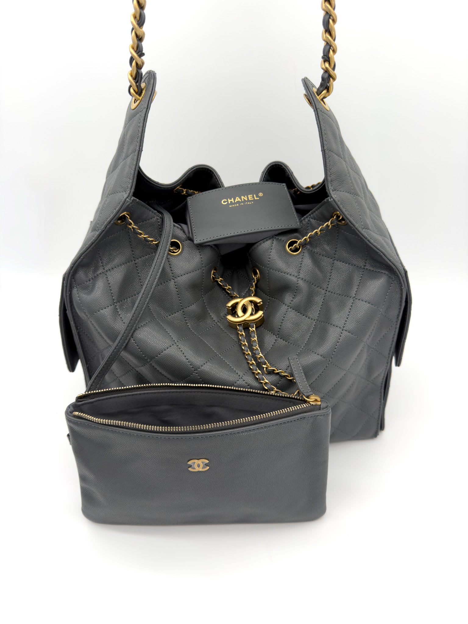 Chanel 25 Medium hobo Bag Dark Grey Caviar GHW