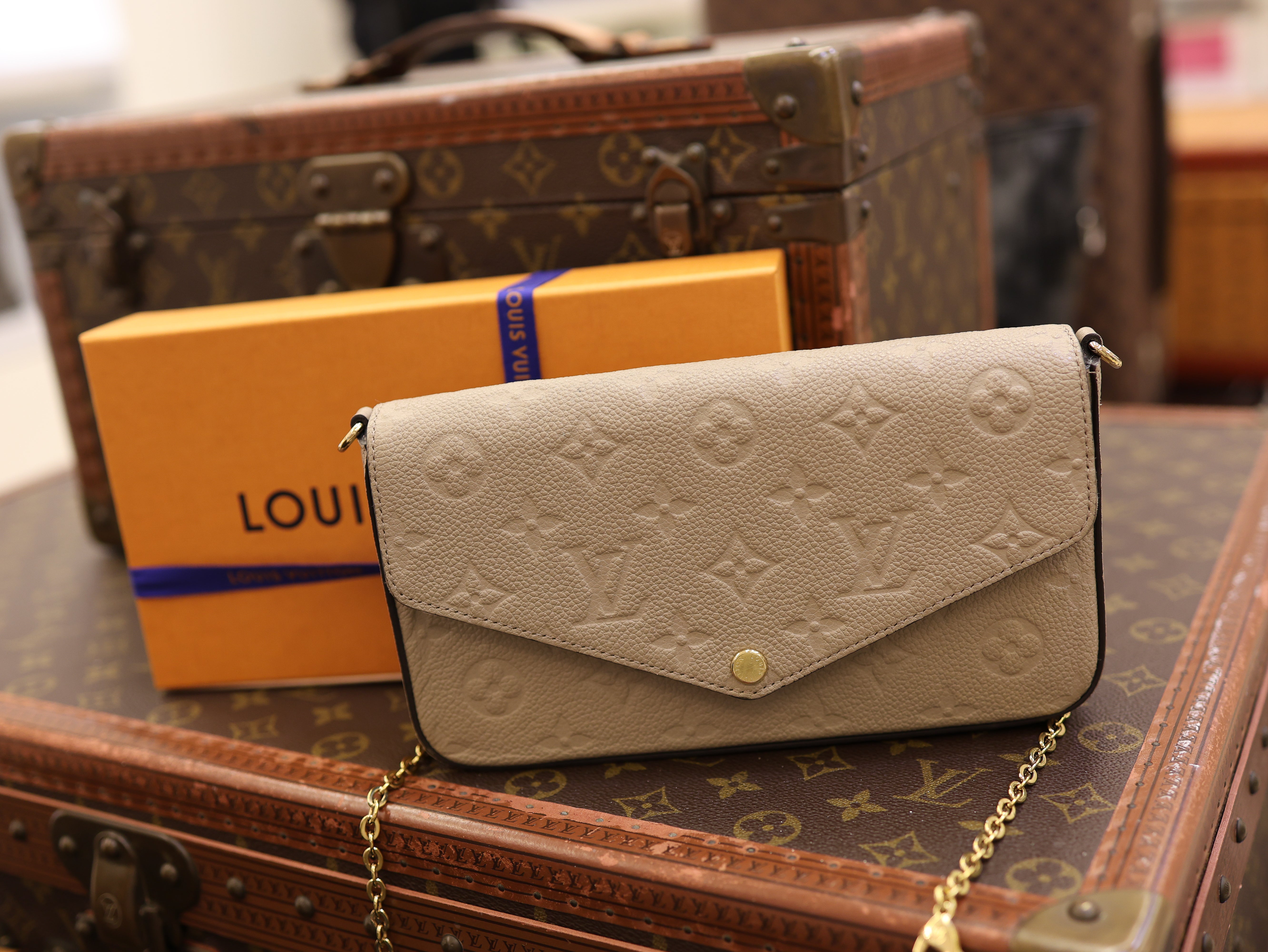 Louis Vuitton Empreinte Pochette Felicie Chain Wallet