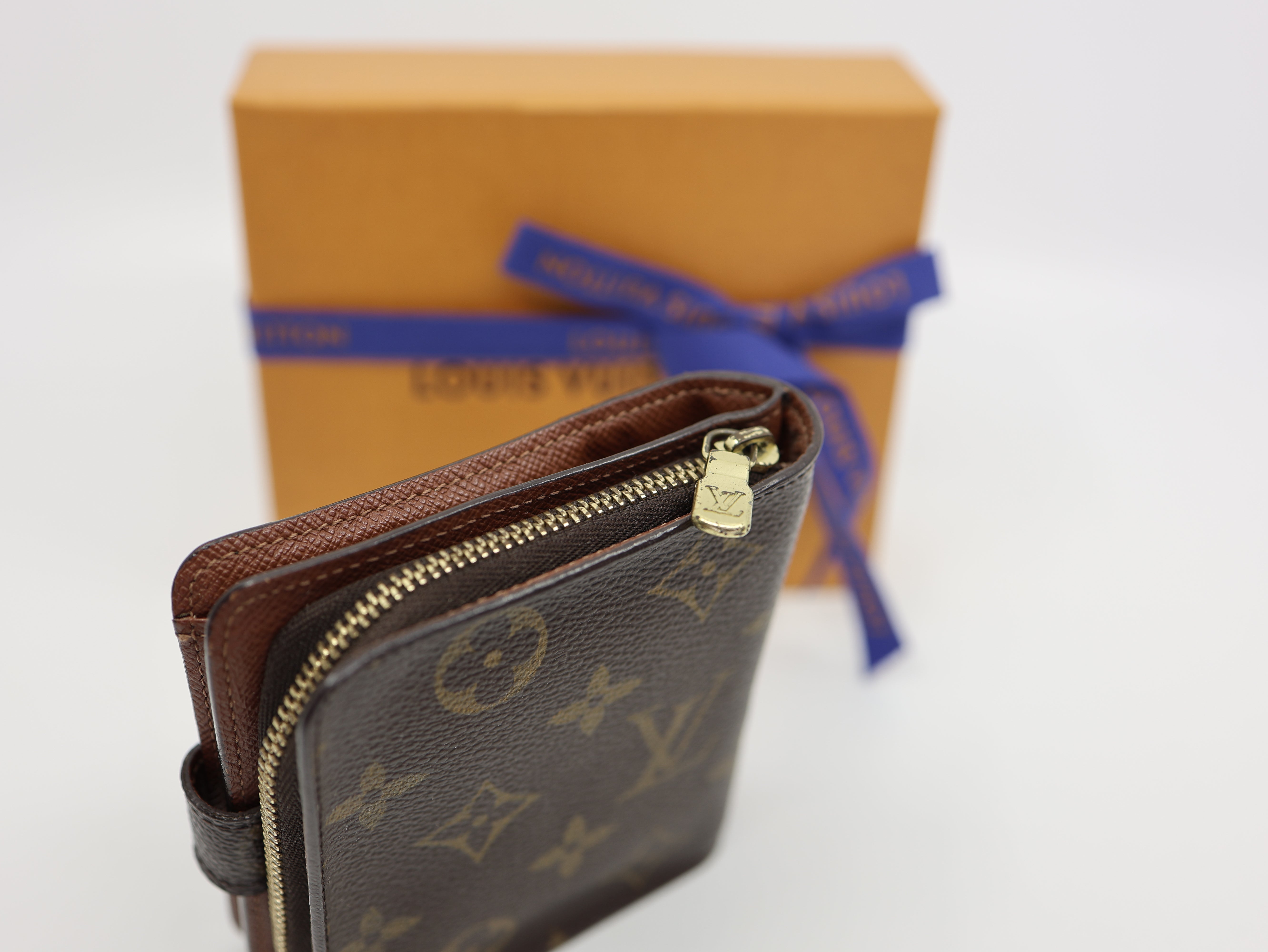 Louis Vuitton Compact Zippe Wallet Monogram Canvas
