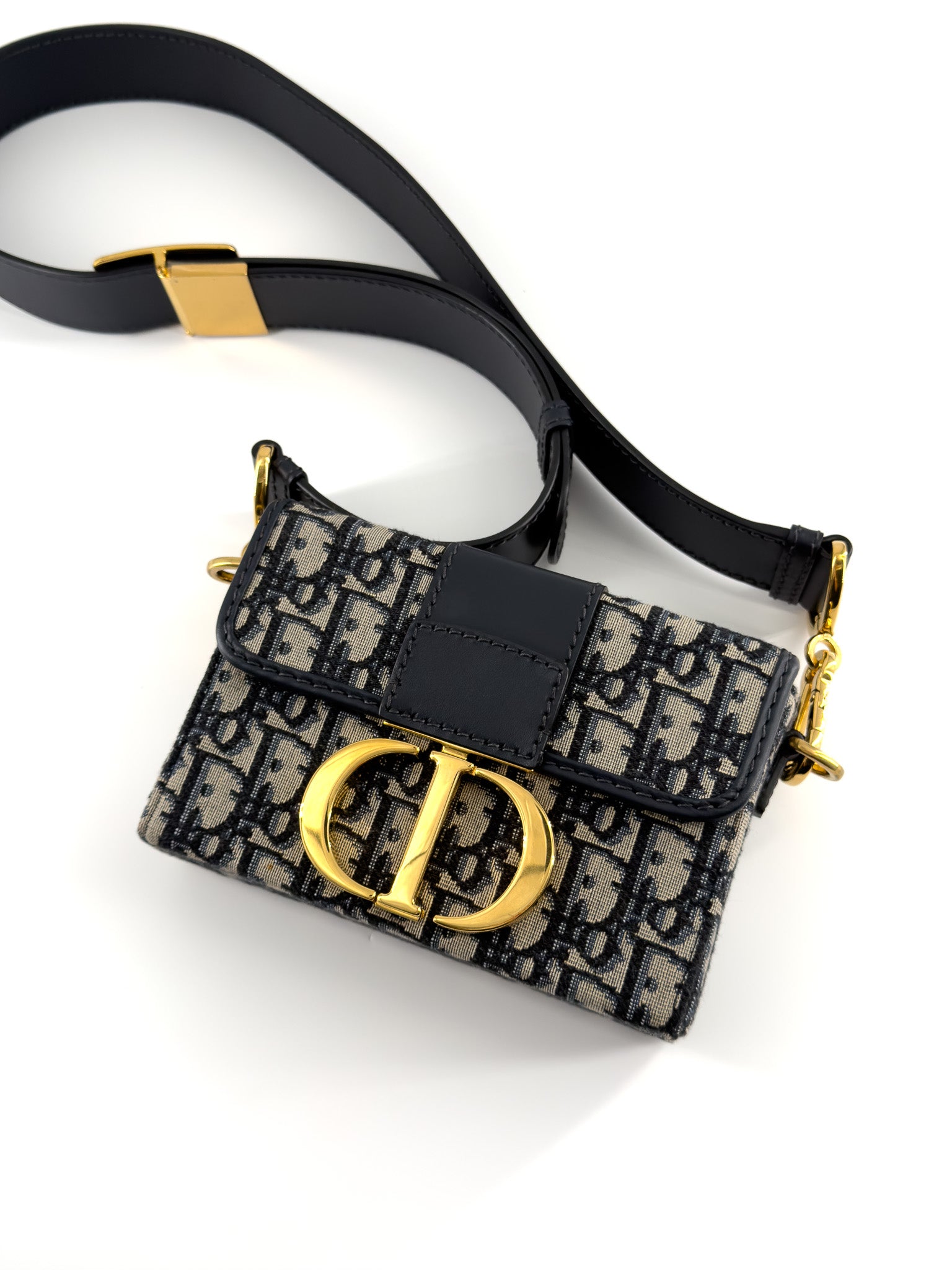 Christian Dior Oblique 30 Montaigne Crossbody Shoulder Bag