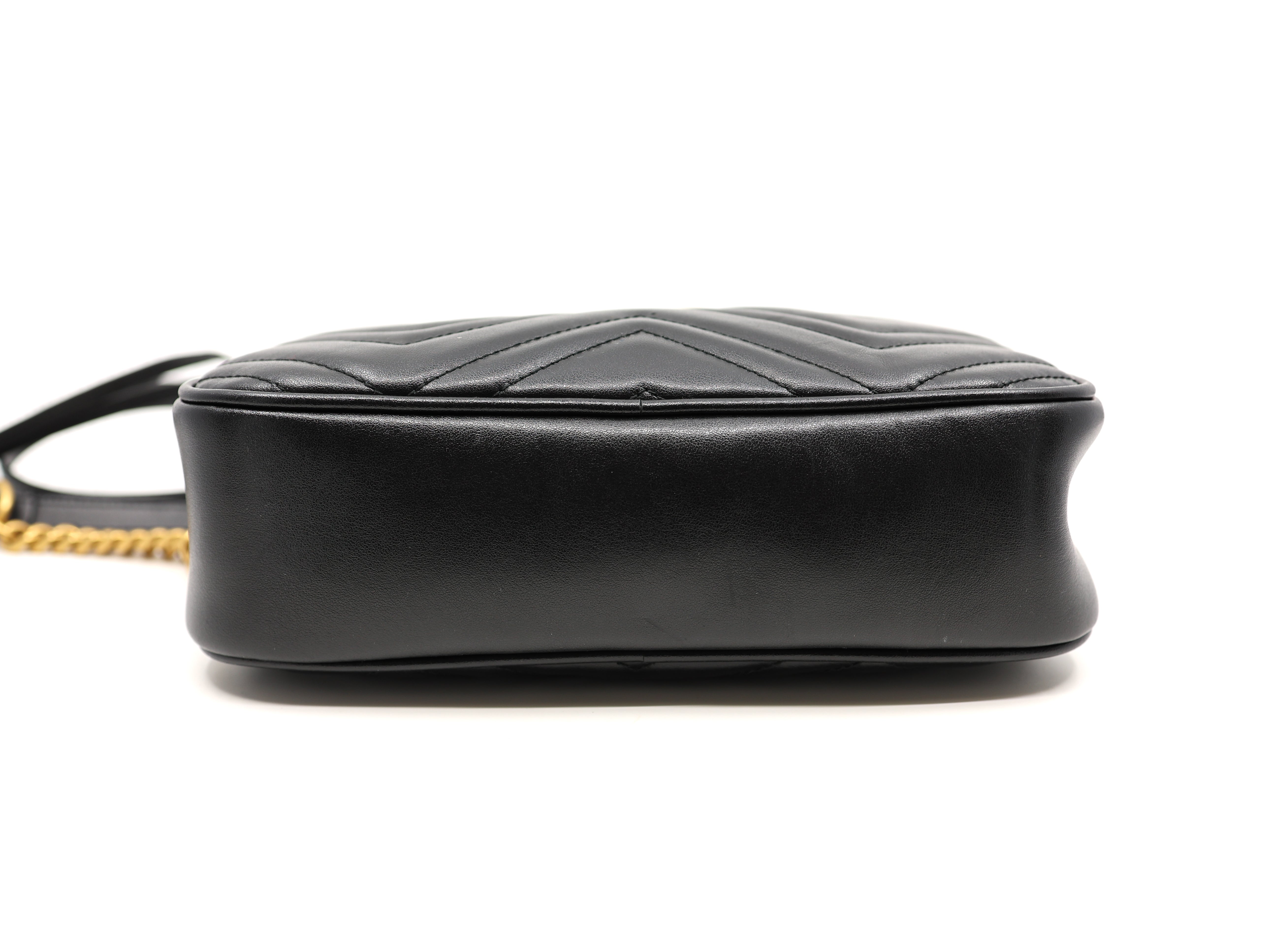 Gucci GG Marmont Chain Shoulder Bag Black Calfskin Matelasse Small