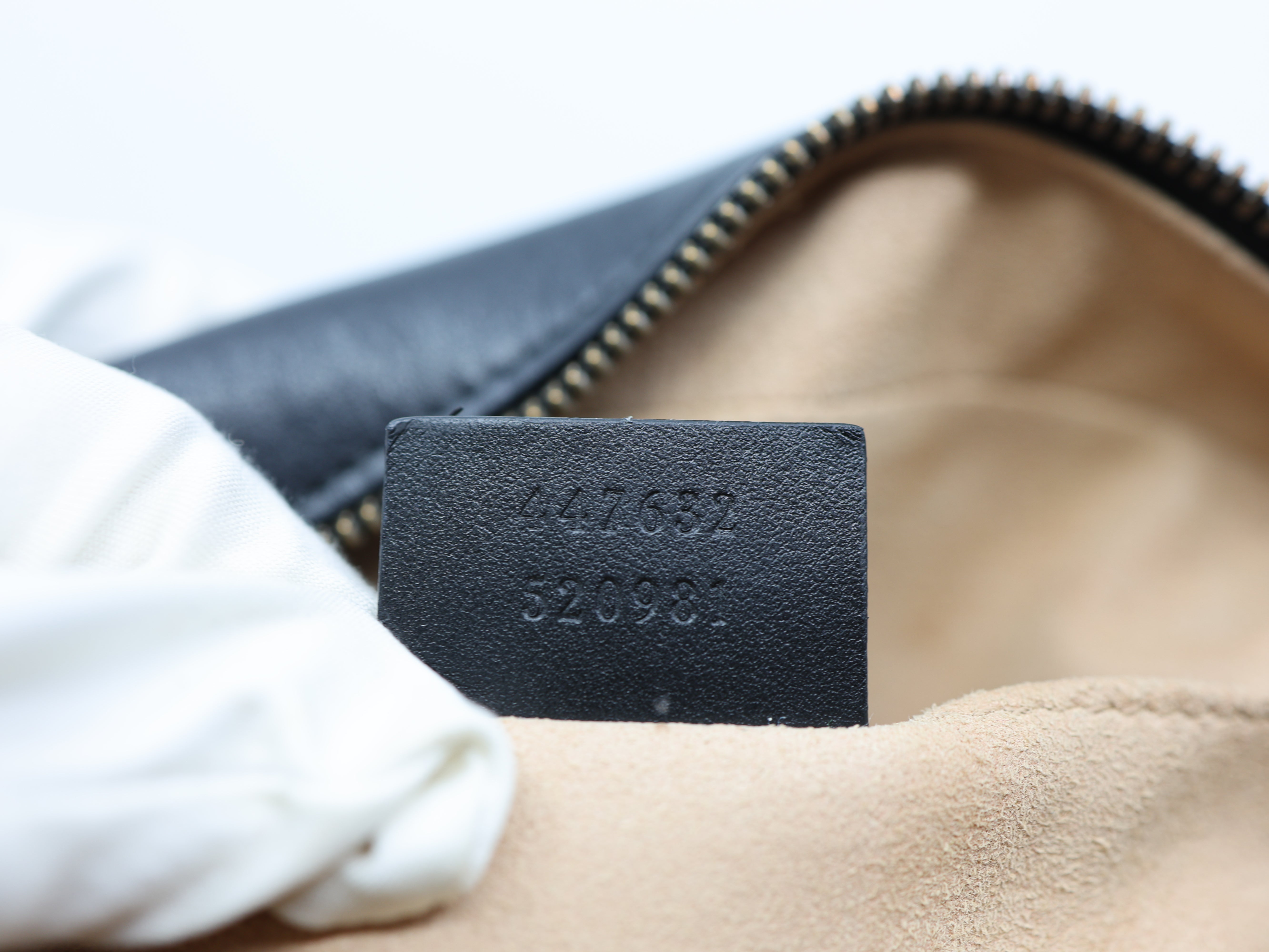 Gucci GG Marmont Chain Shoulder Bag Black Calfskin Matelasse Small