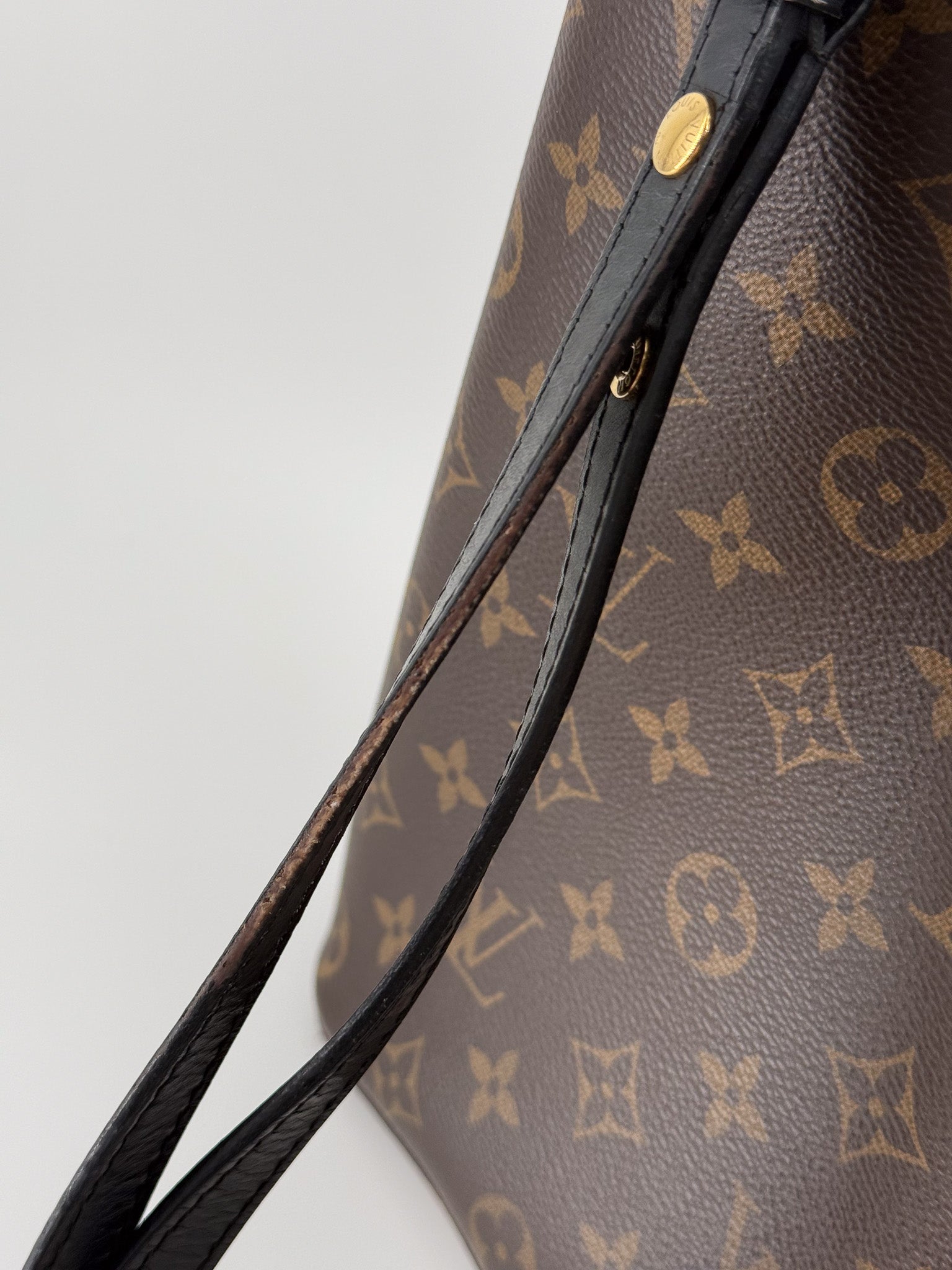 Louis Vuitton Monogram Neonoe MM Black