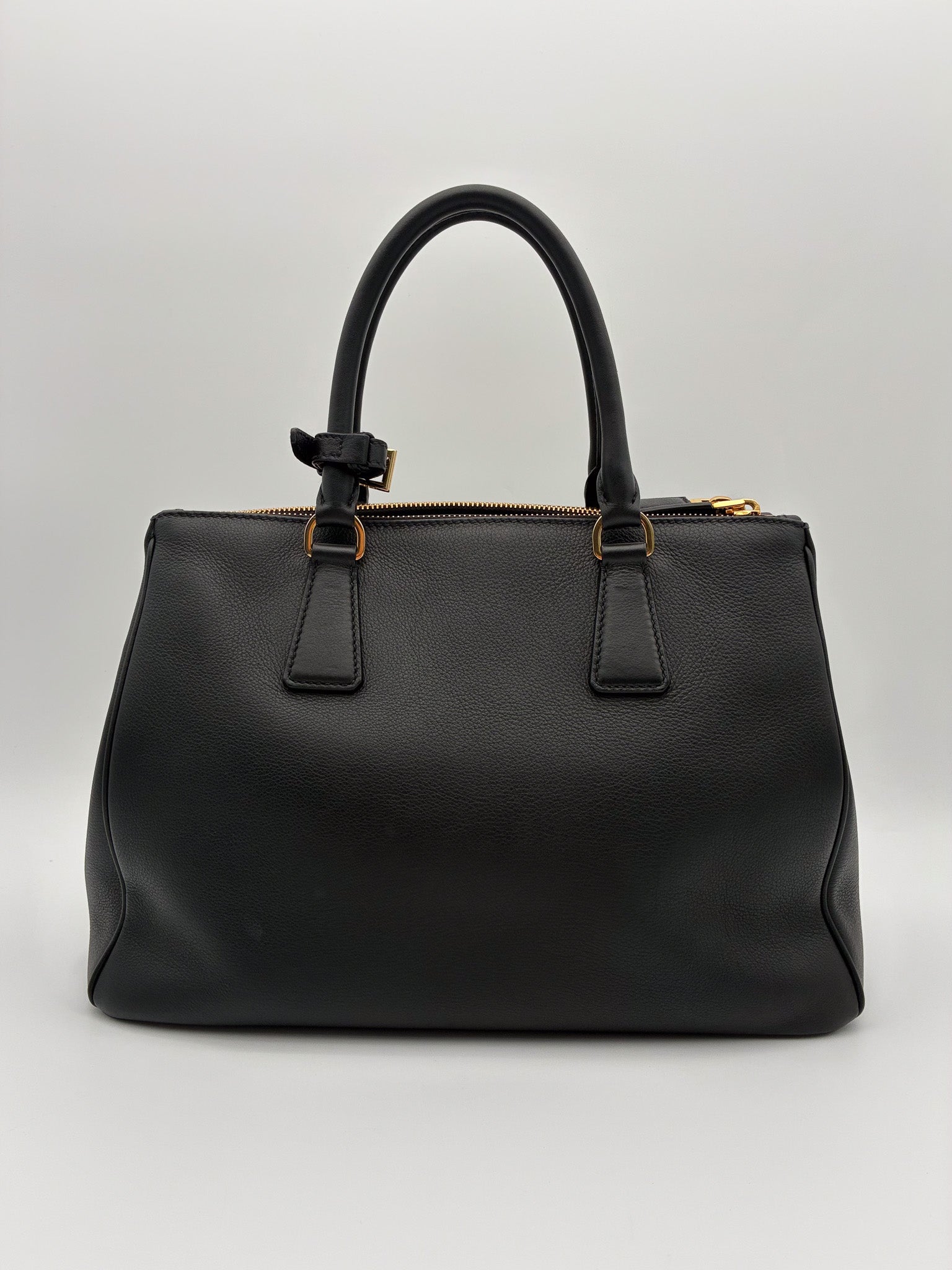 Prada Medium Galleria Tote leather Black
