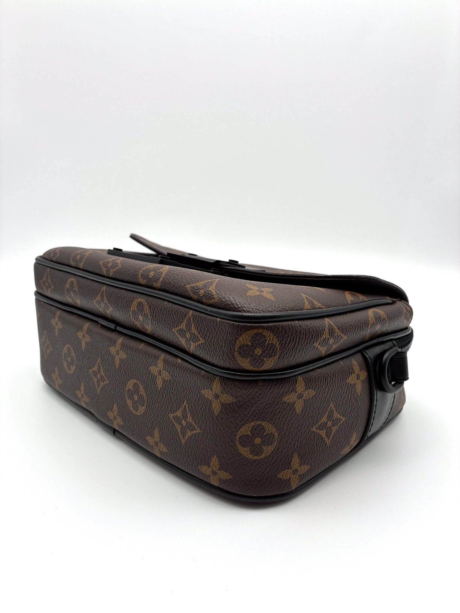 Louis Vuitton Monogram Macassar S Lock Messenger