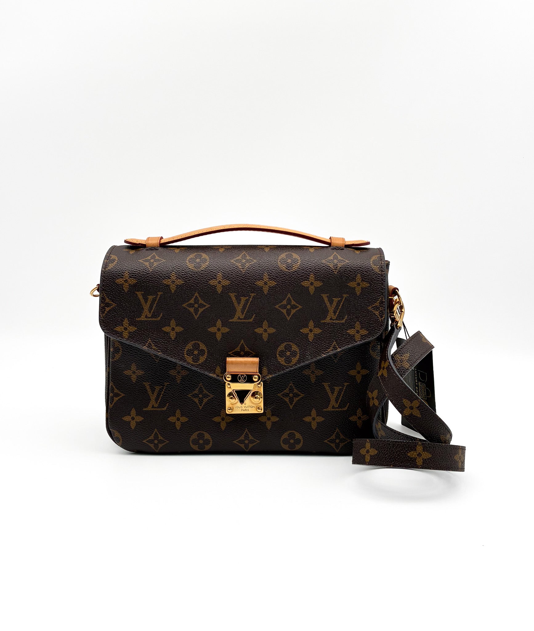 Louis Vuitton Pochette Metis in monogram