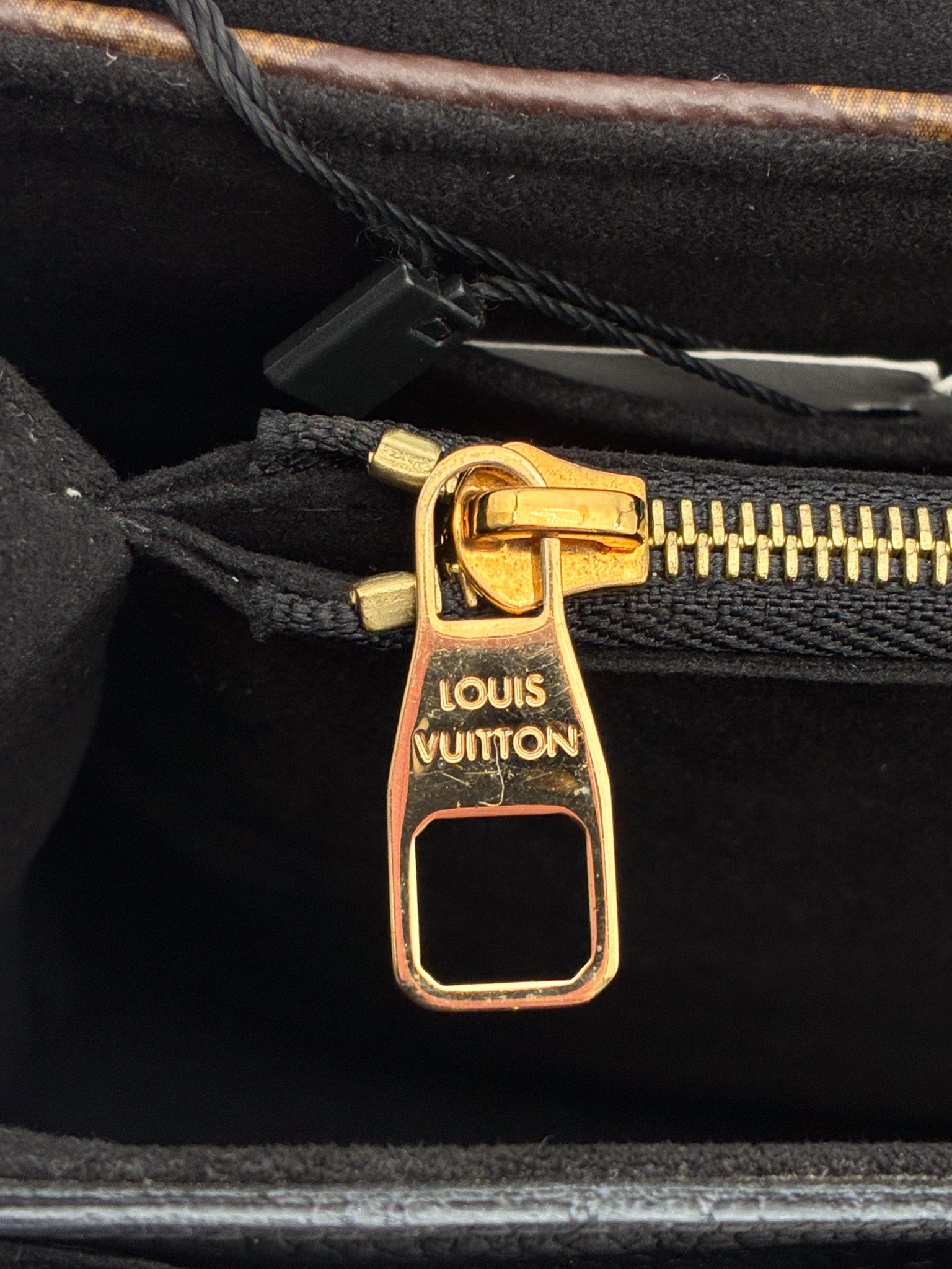 Louis Vuitton Pallas Chain Monogram