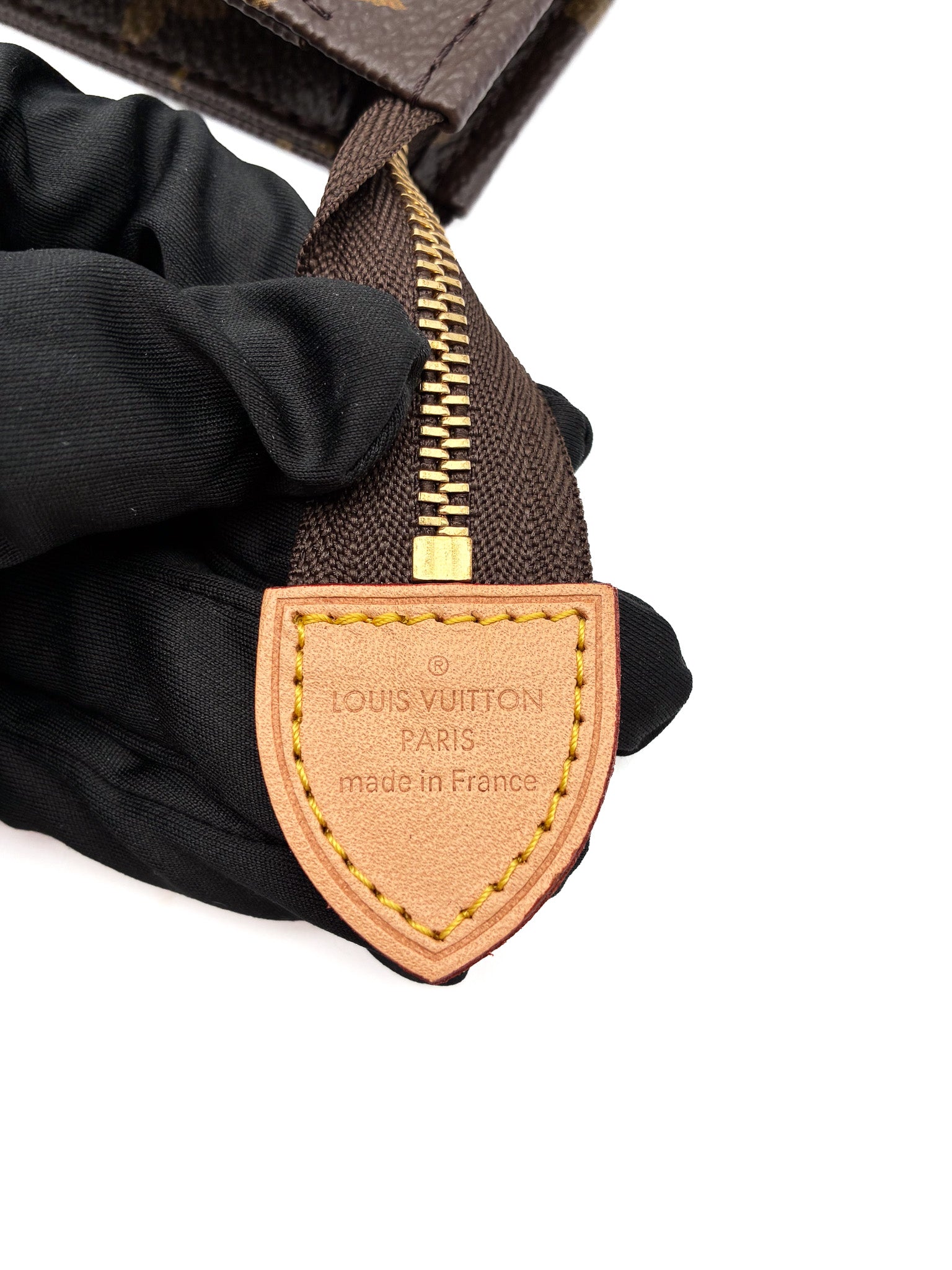 Louis Vuitton Toiletry 26 Pouch Monogram