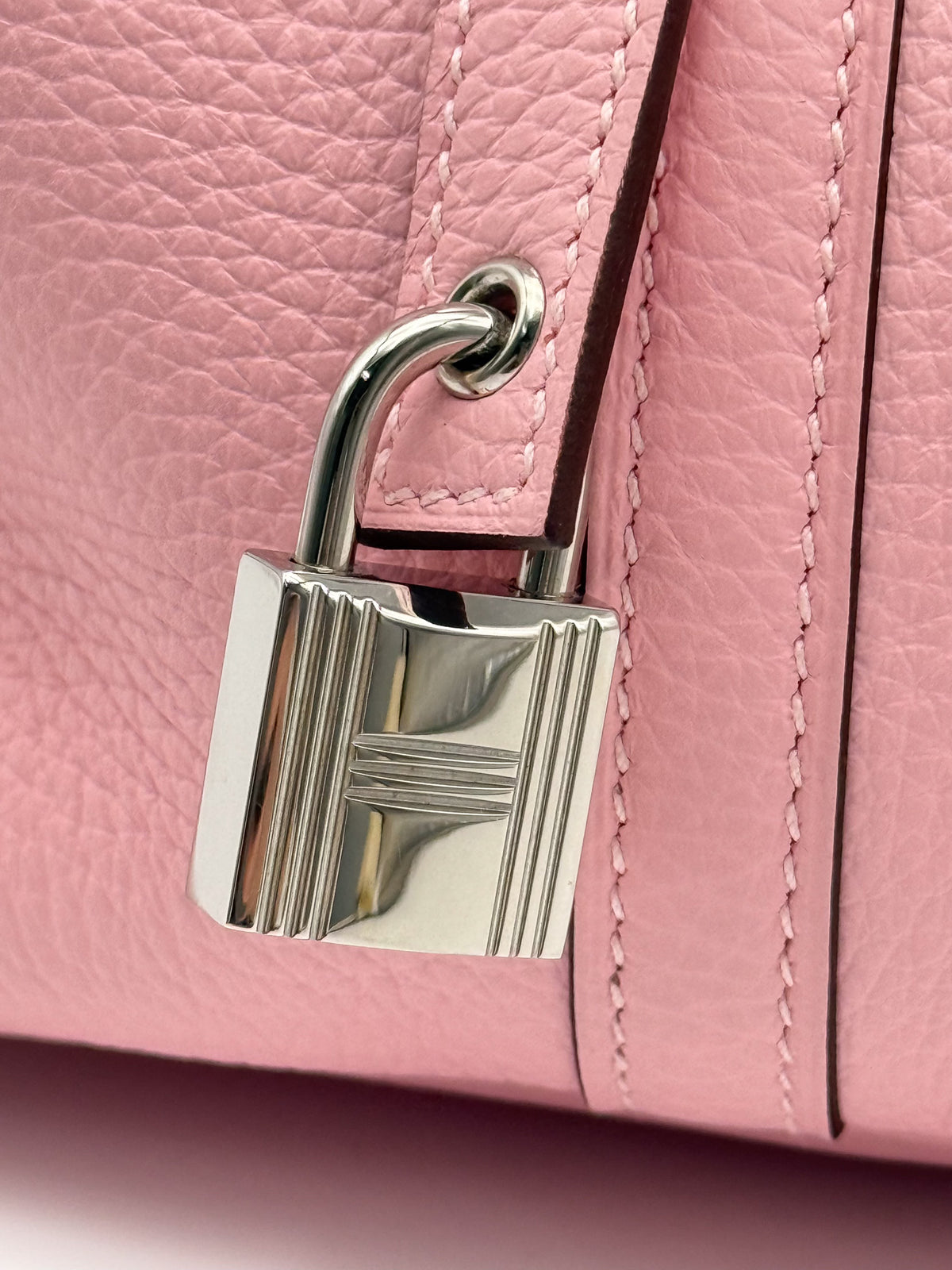 Hermes Clemence Picotin Lock 22 Rose Sakura SHW