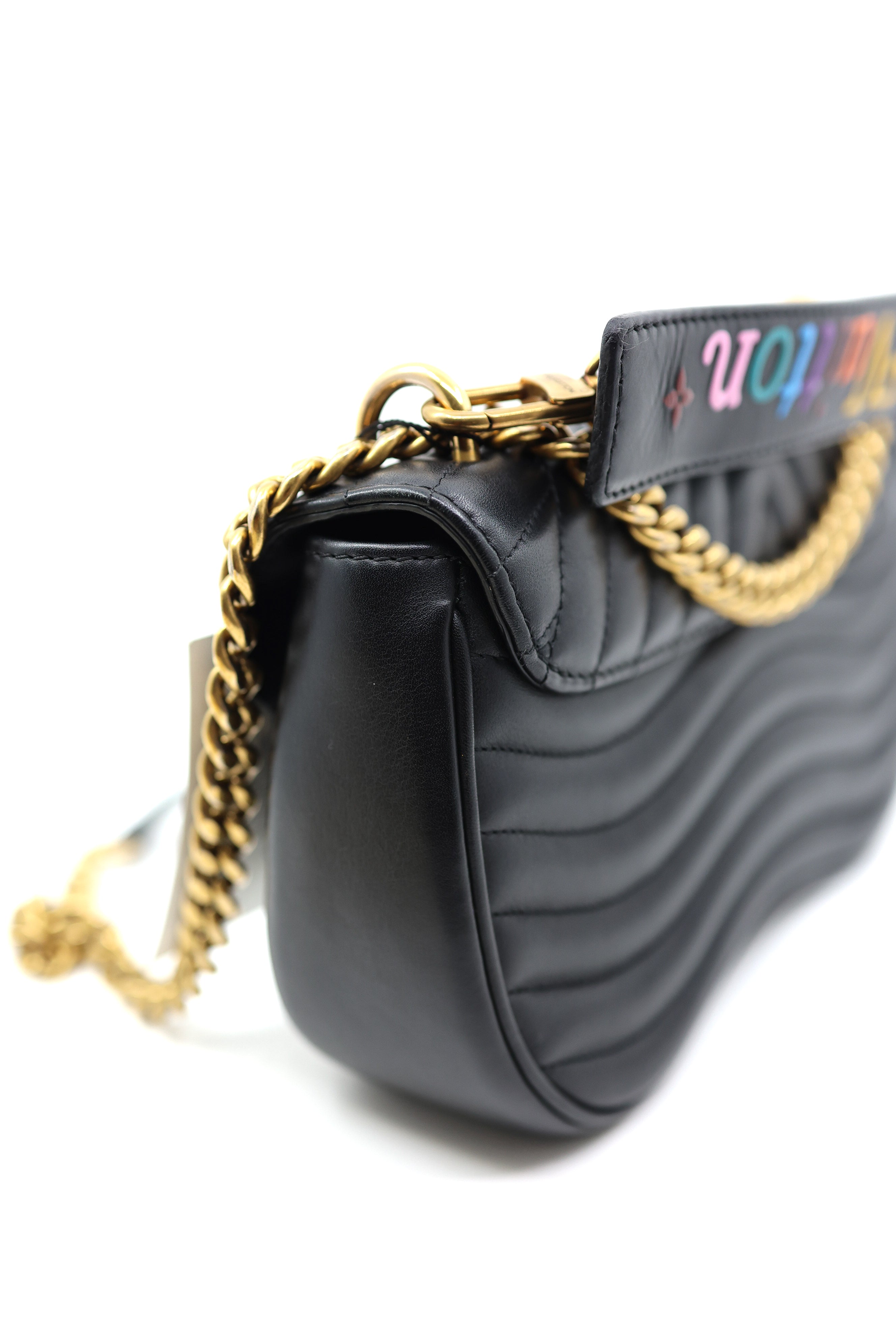 Louis Vuitton Calfskin New Wave Chain MM Black
