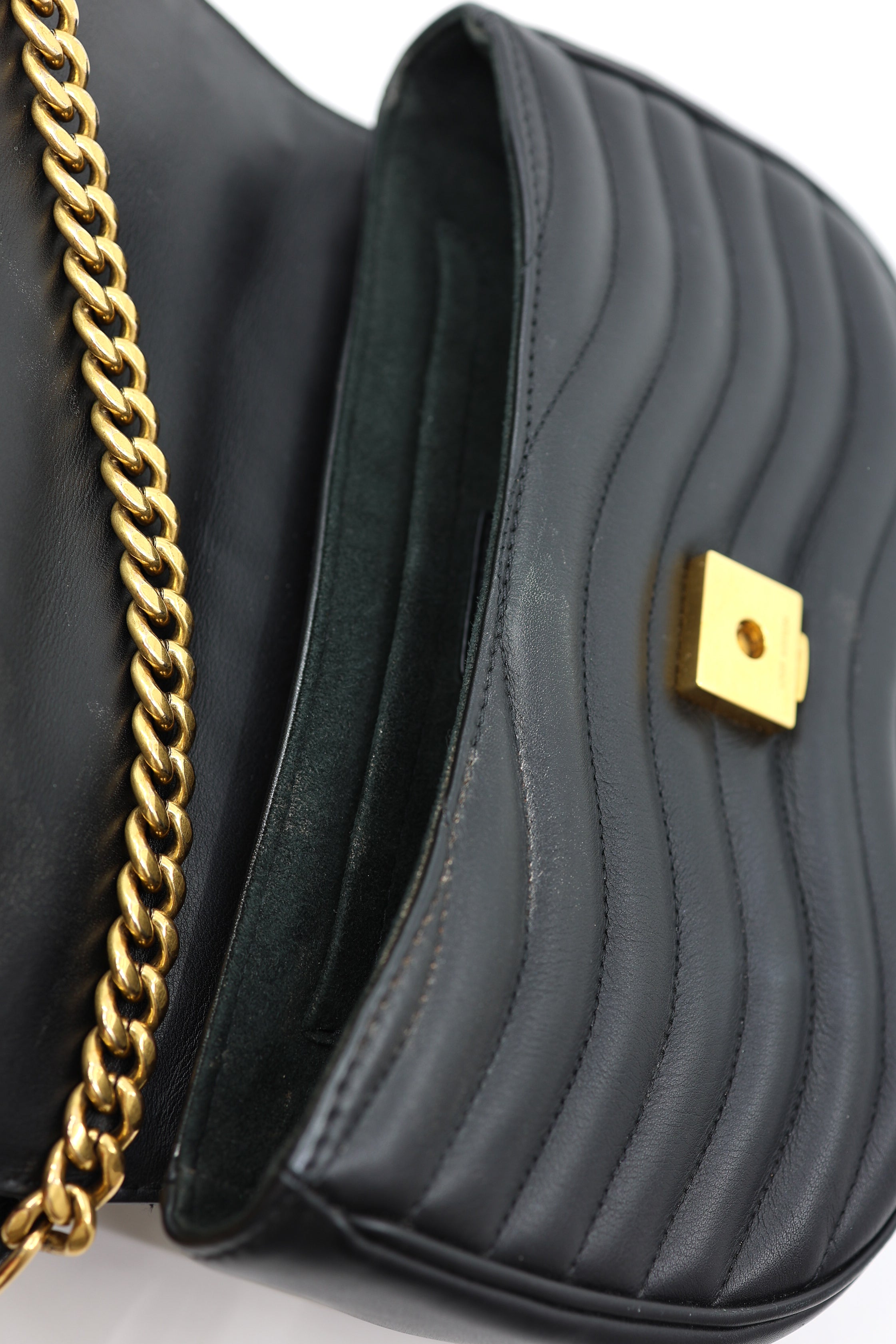 Louis Vuitton Calfskin New Wave Chain MM Black