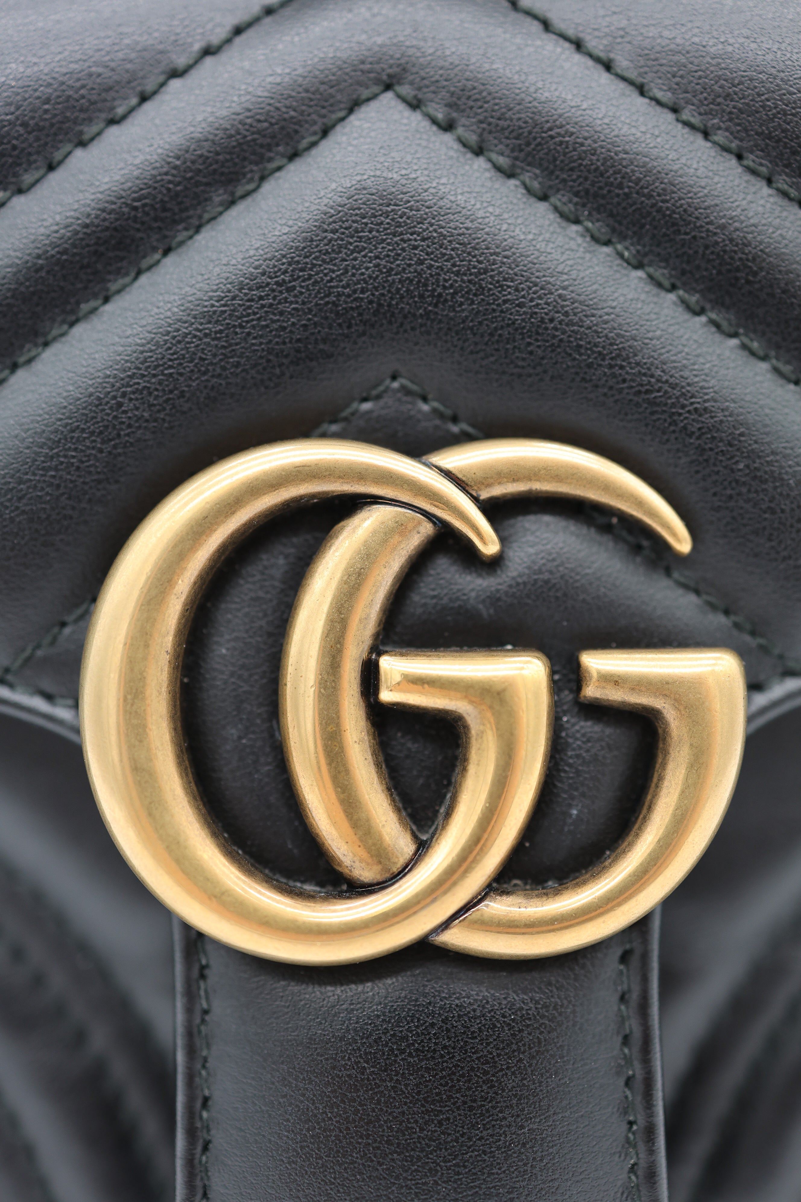 Gucci GG Marmont Mini Top Handle in Black