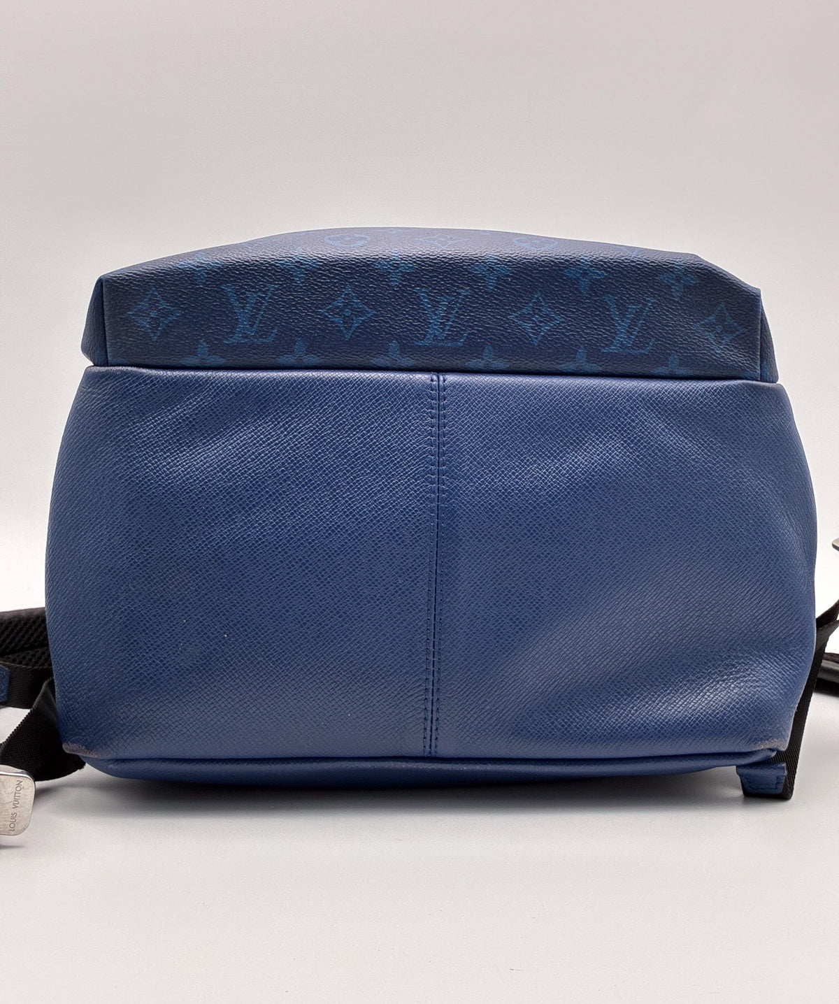 LV Discovery Monogram Blue Backpack Taiga