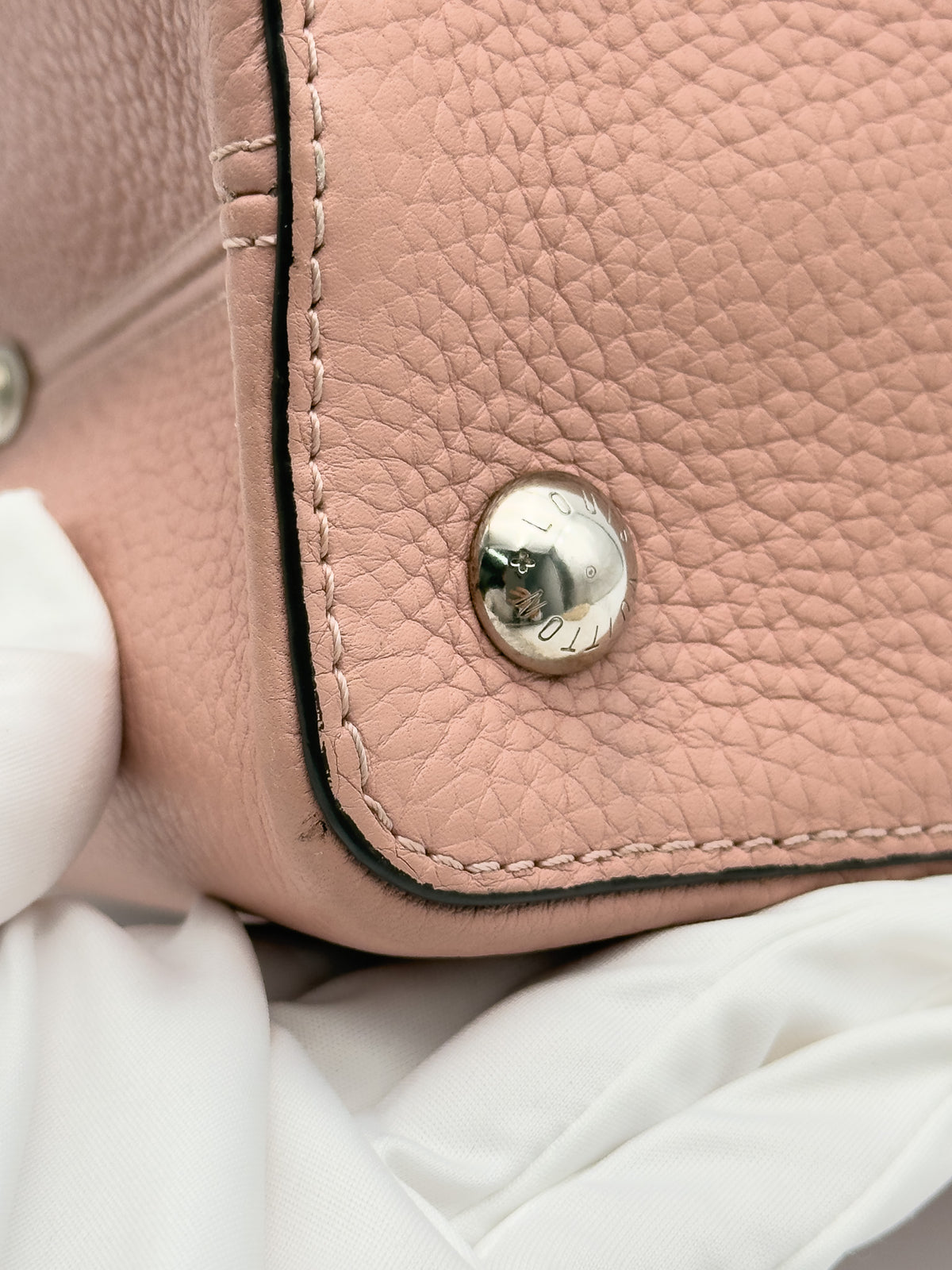 Louis Vuitton Capucine Bag Taurillon Leather SHW Pink