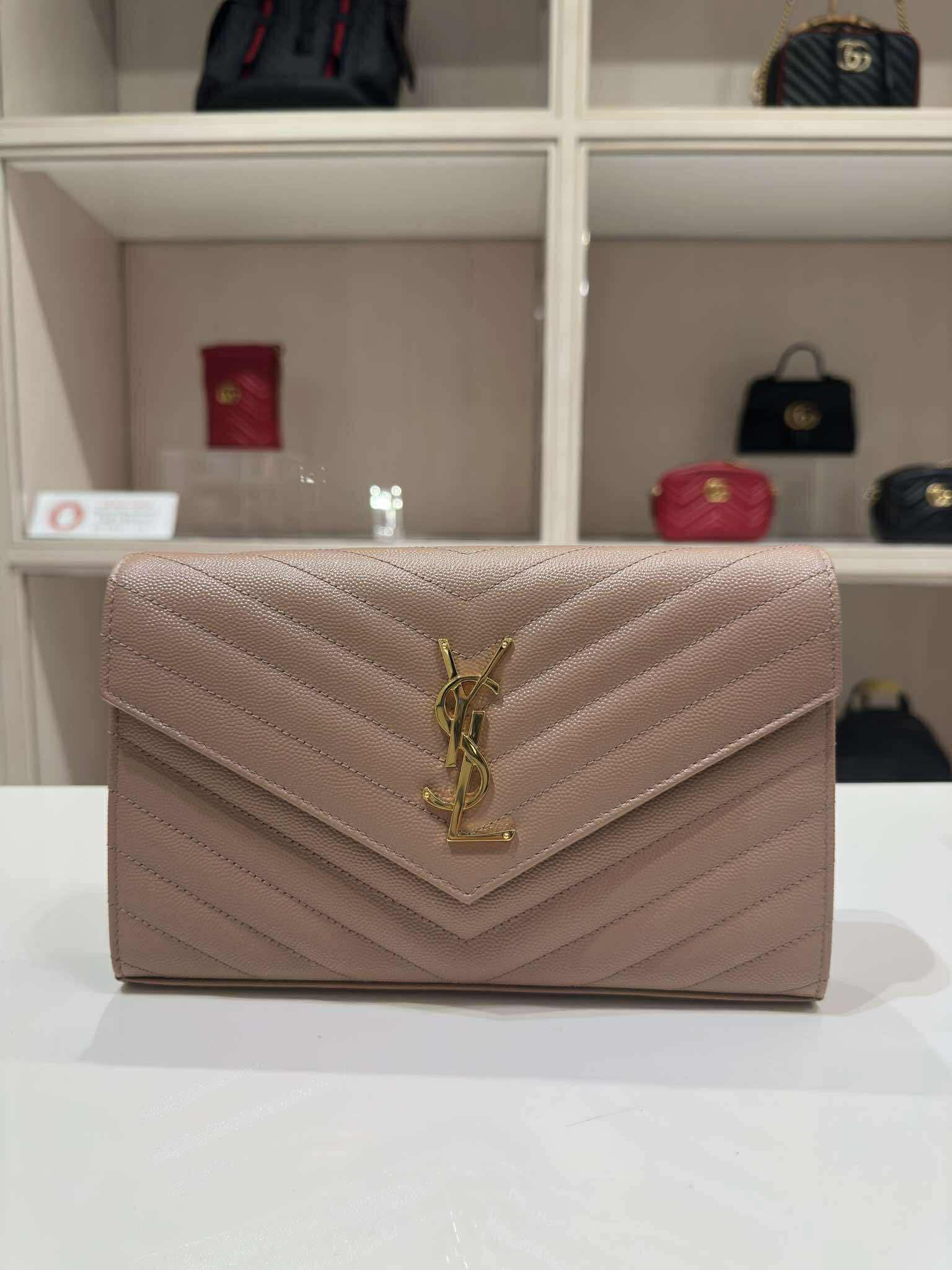 Saint Laurent Portefeuille enveloppe leather handbag