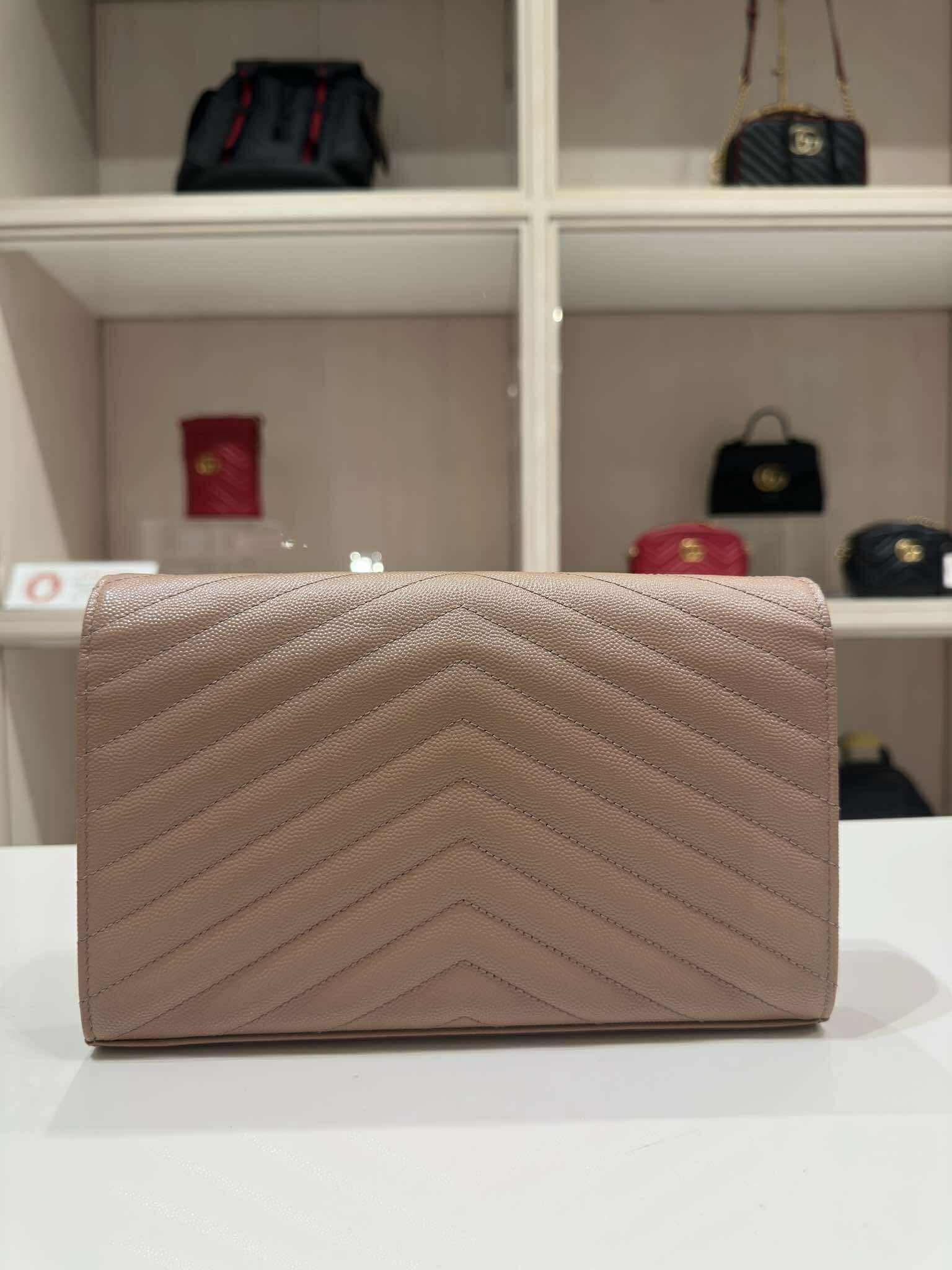 Saint Laurent Portefeuille enveloppe leather handbag