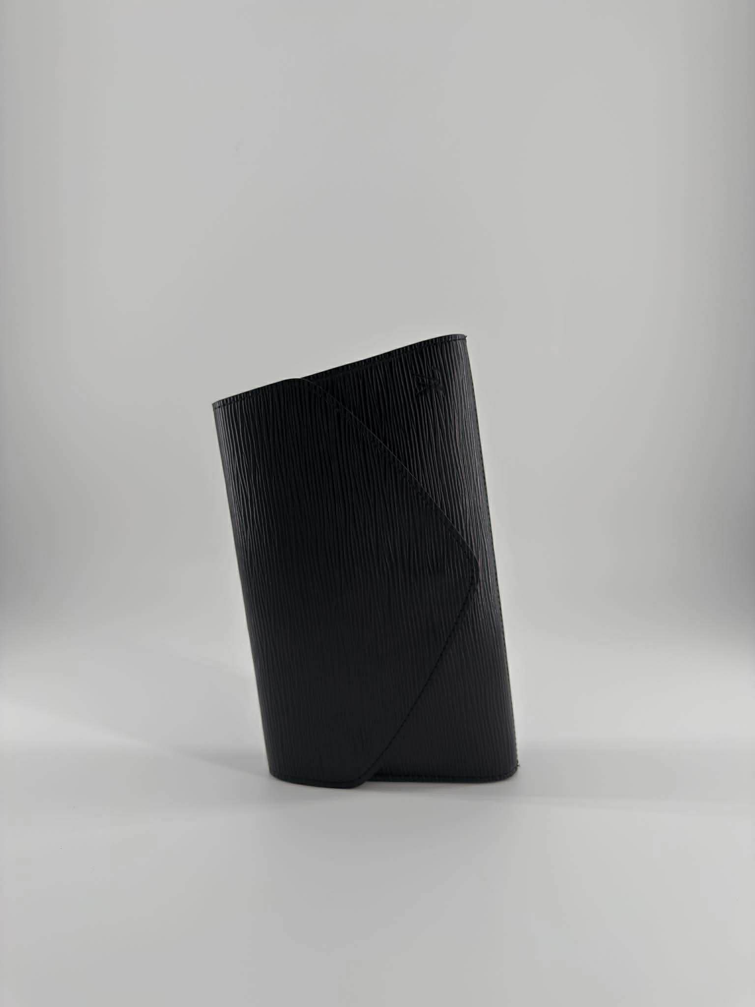 Louis Vuitton Pouch Epi black