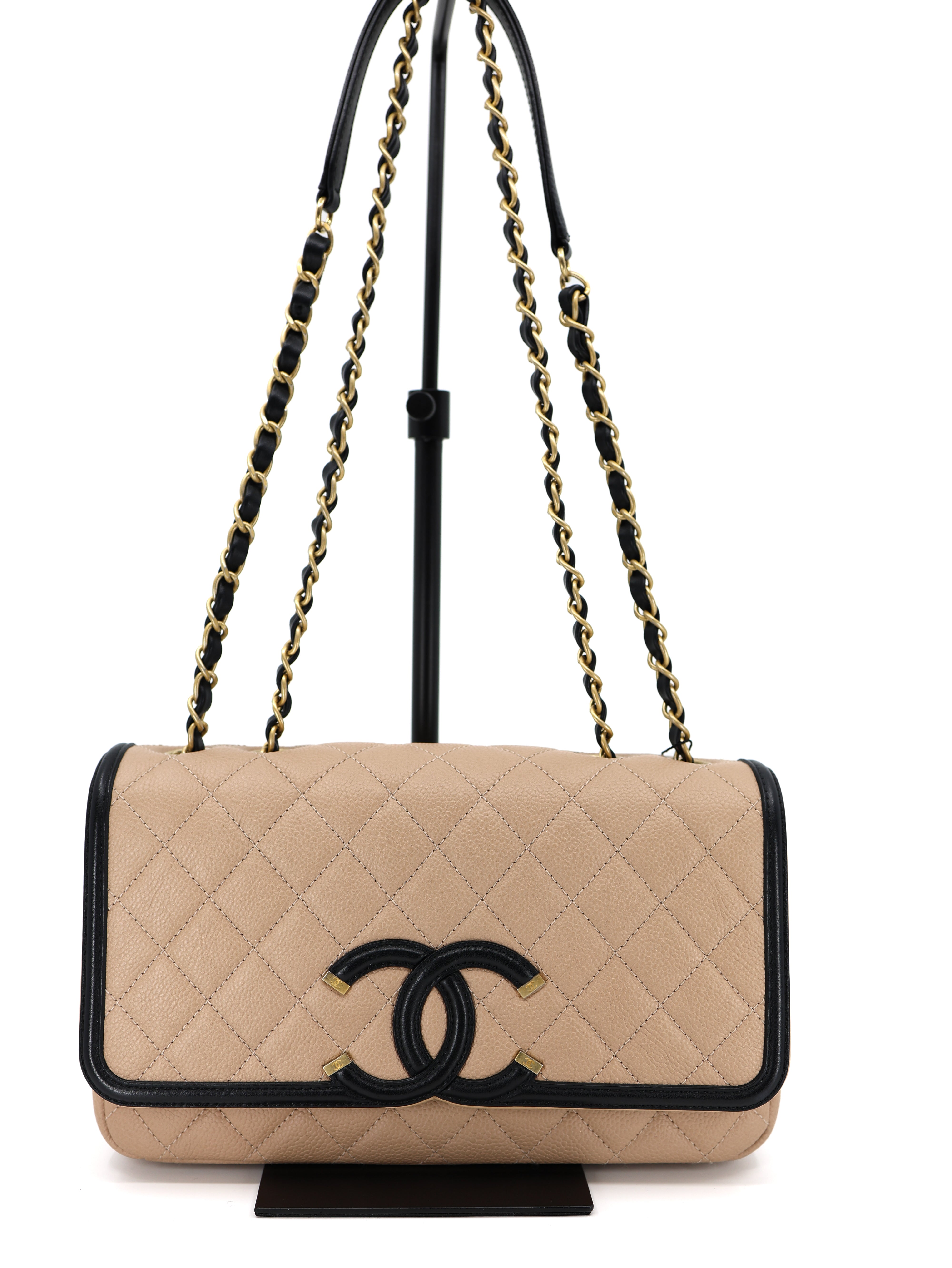 CHANEL CAVIAR QUILTED CC FILIGREE FLAP BAG