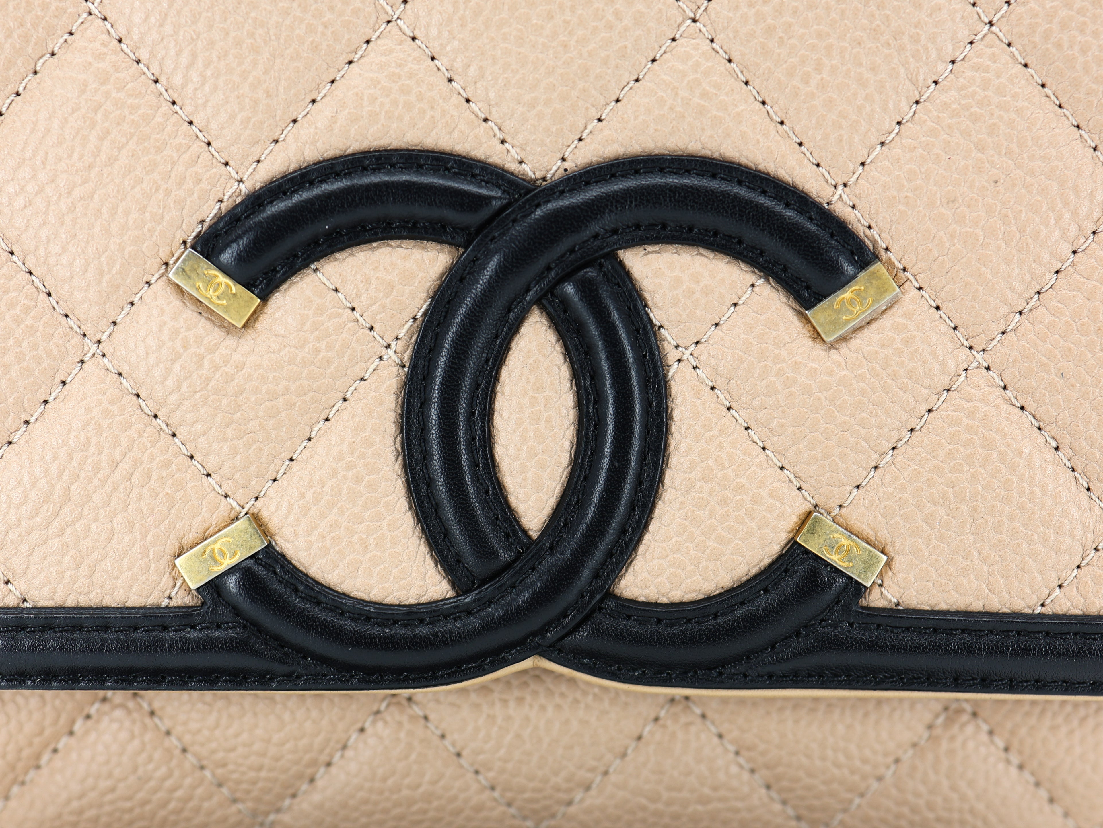 CHANEL CAVIAR QUILTED CC FILIGREE FLAP BAG