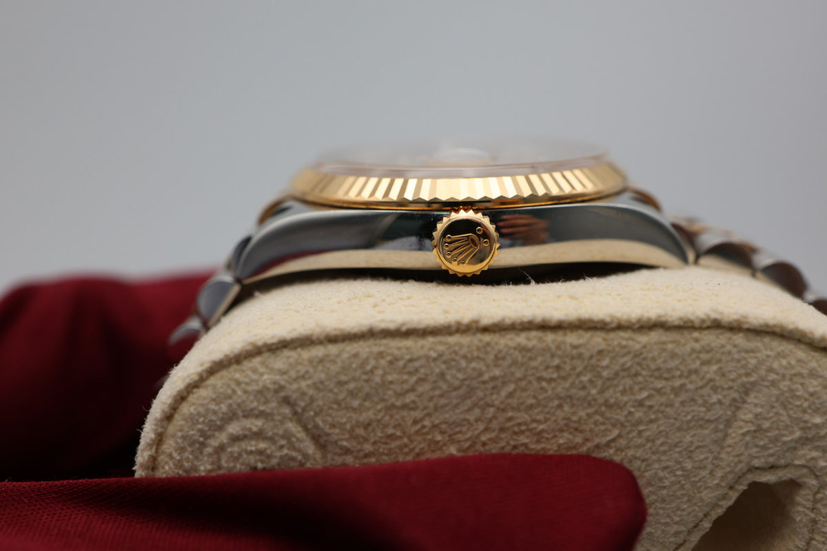 Rolex Datejust Two-Toned YellowGold fluted bezel 36mm jubilee bracelet
