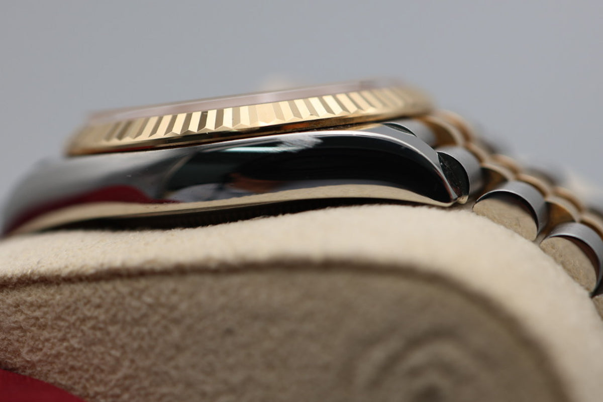 Rolex Datejust Two-Toned YellowGold fluted bezel 36mm jubilee bracelet