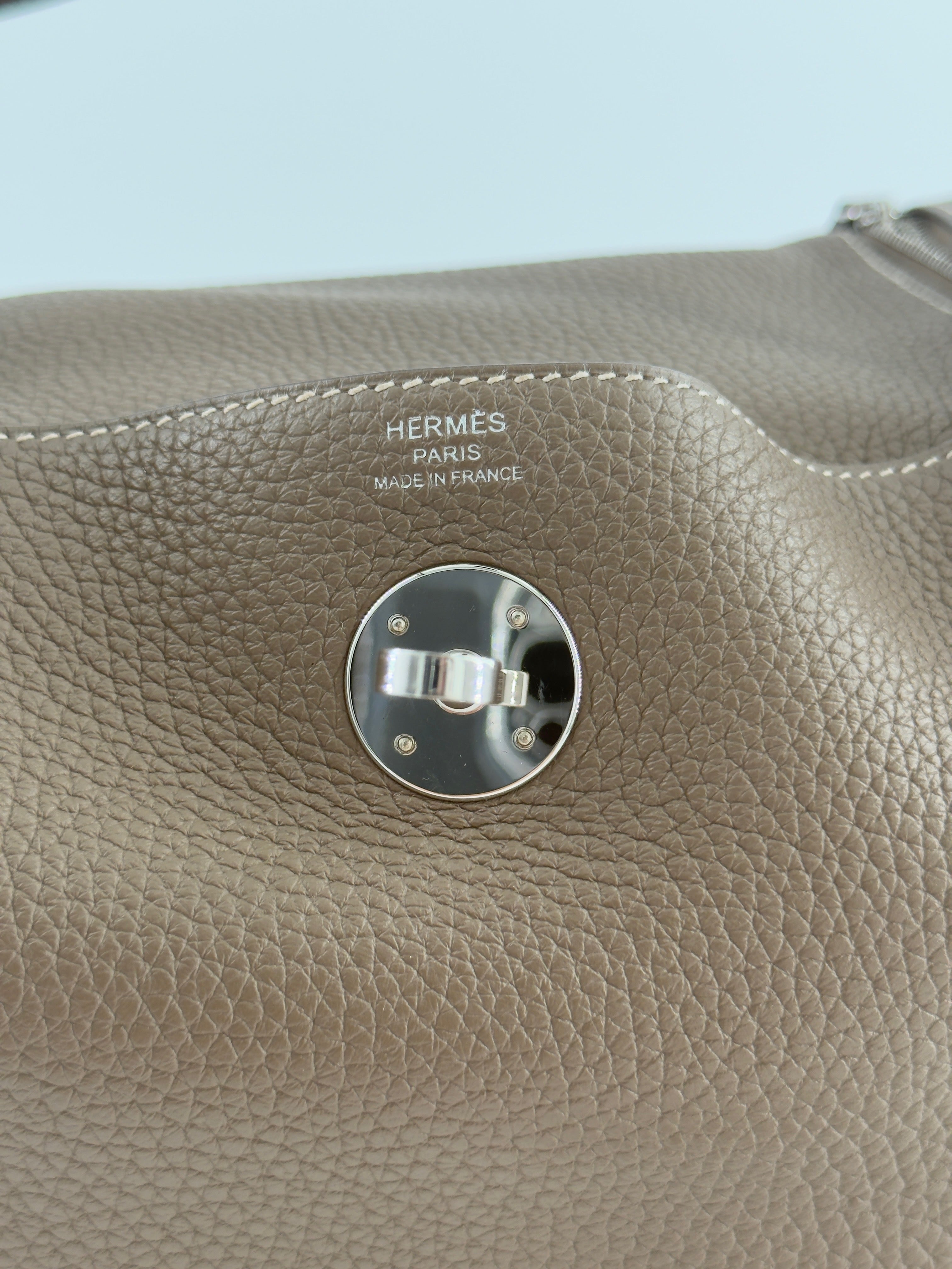 Hermes Lindy 26 shoulder bag Etoupe Clemence leather with palladium hardware