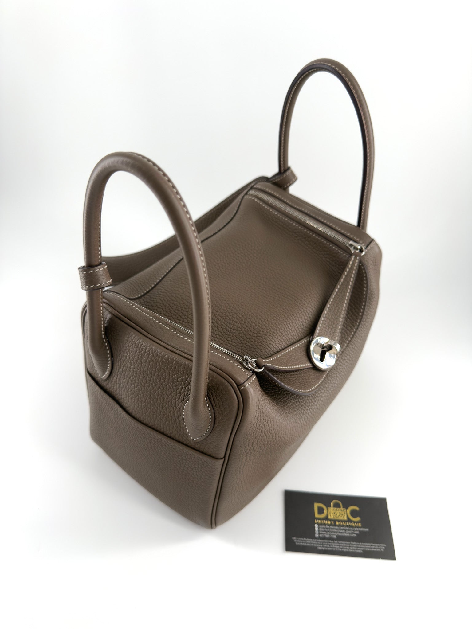 Hermes Lindy 26 shoulder bag Etoupe Clemence leather with palladium hardware