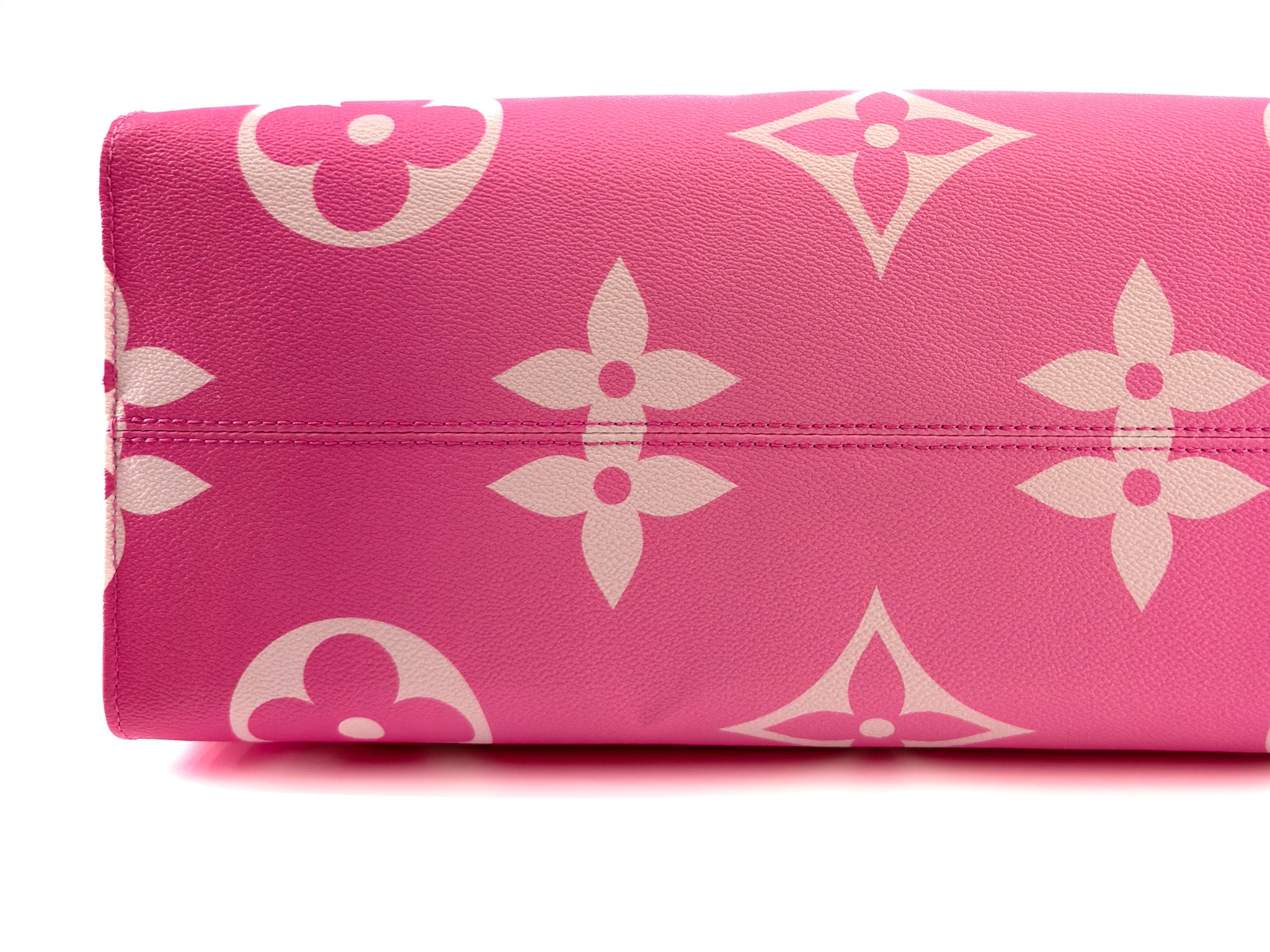 Louis Vuitton Monogram Escale Onthego GM Rouge