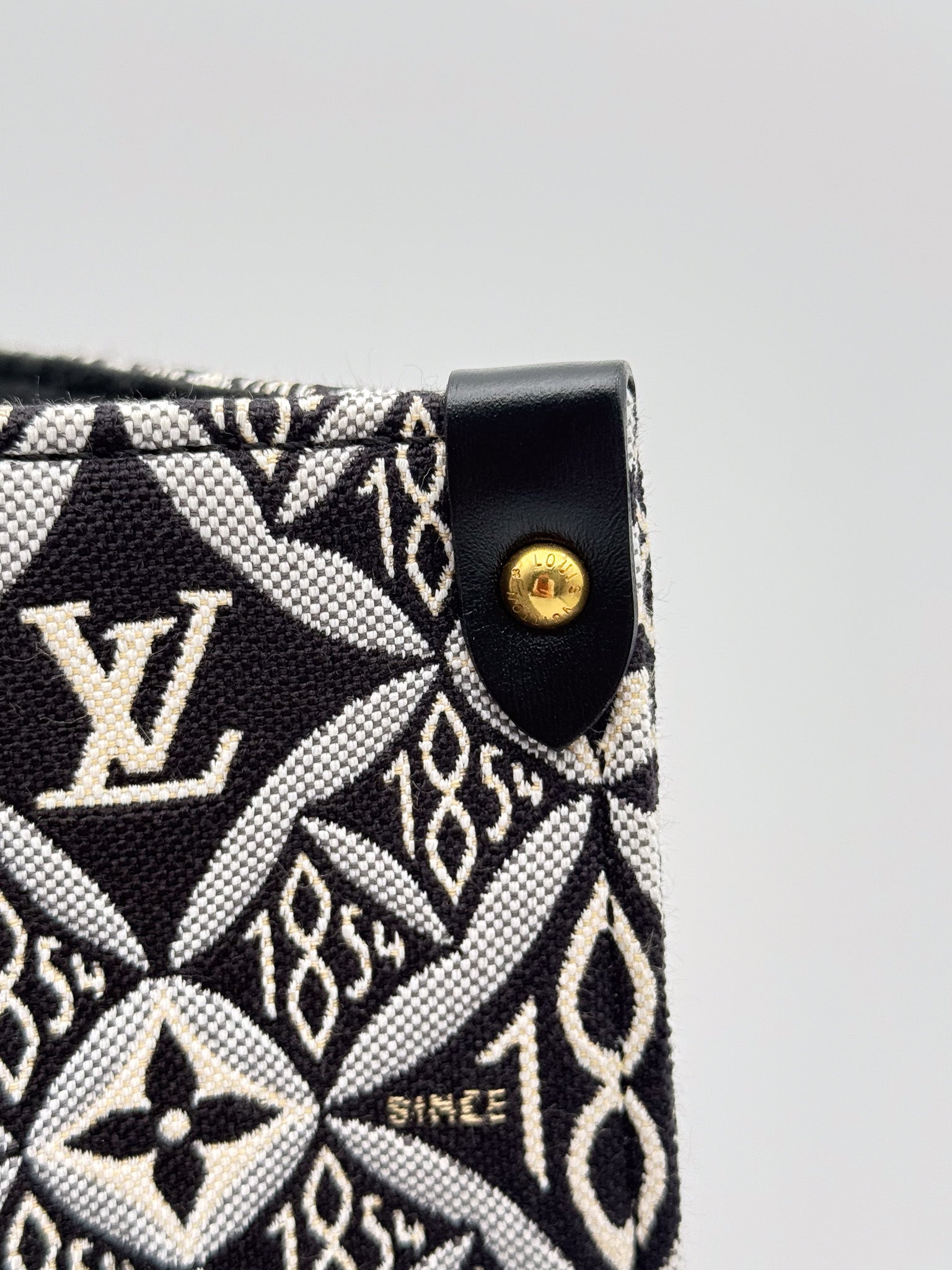 Louis Vuitton Since 1854 Onthego GM Grey