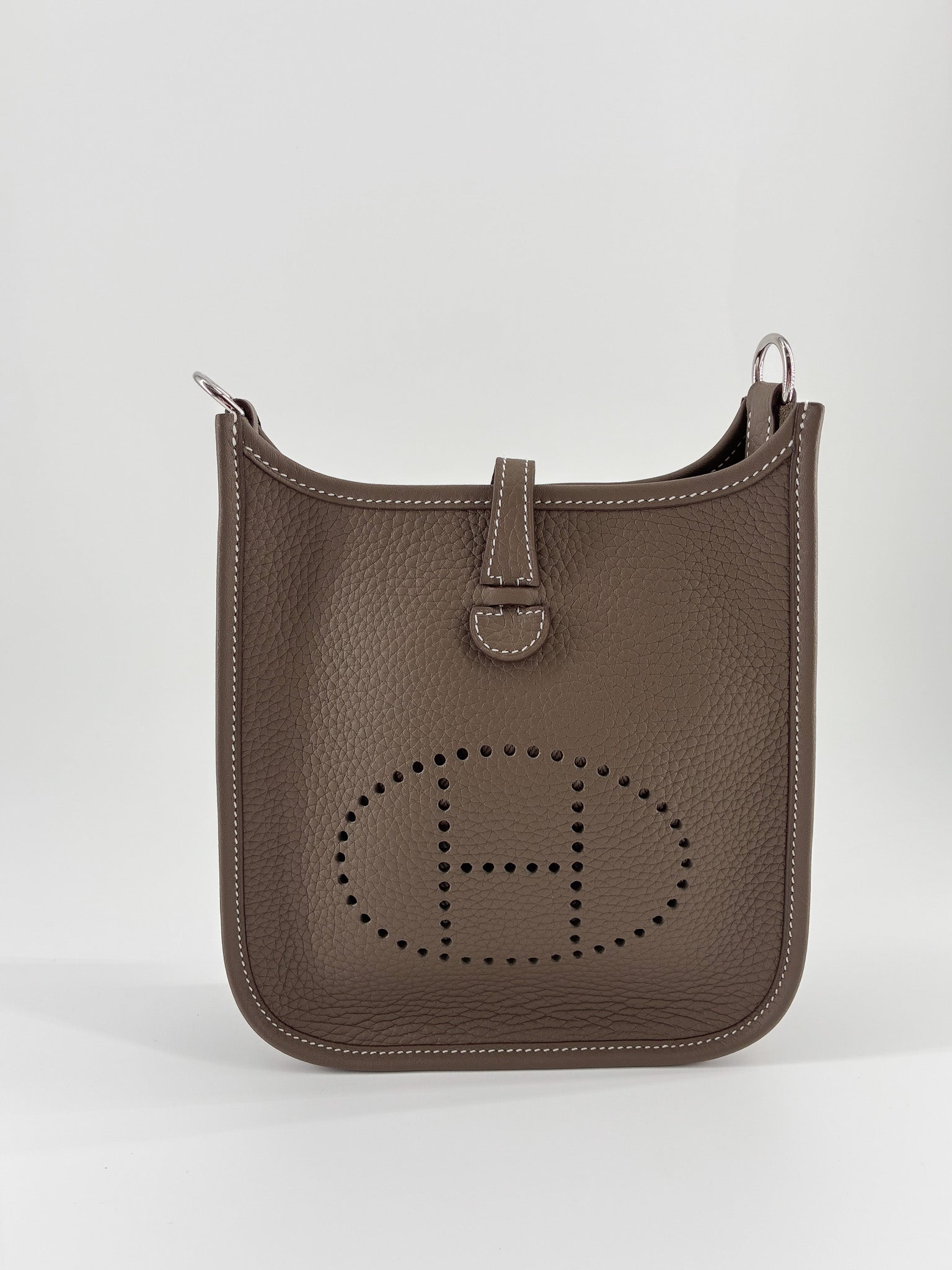 Hermes Evelyne TPM 16 Bag in Etoupe Clemence Leather