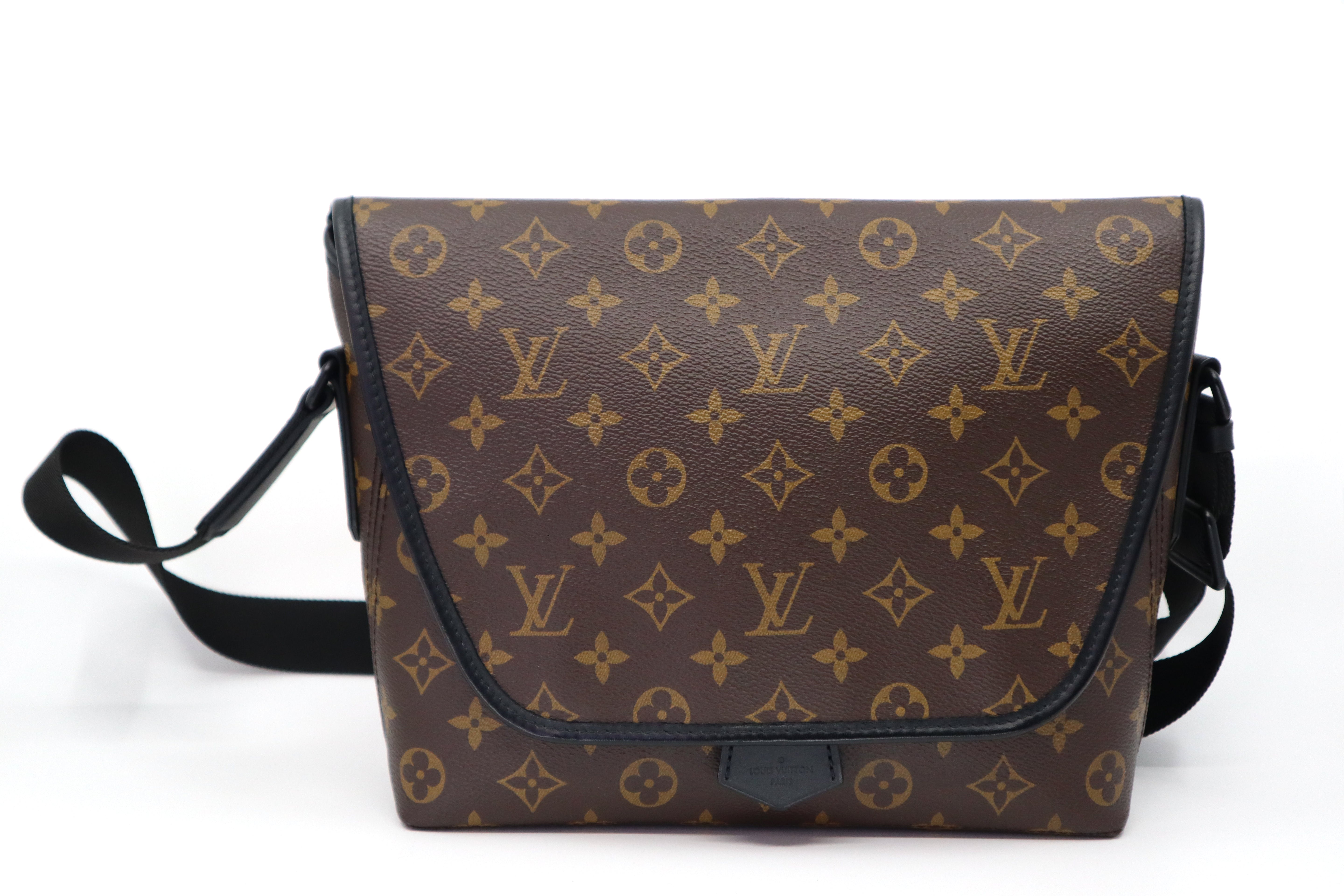 Louis Vuitton Magnetic Messenger Monogram Canvas Brown