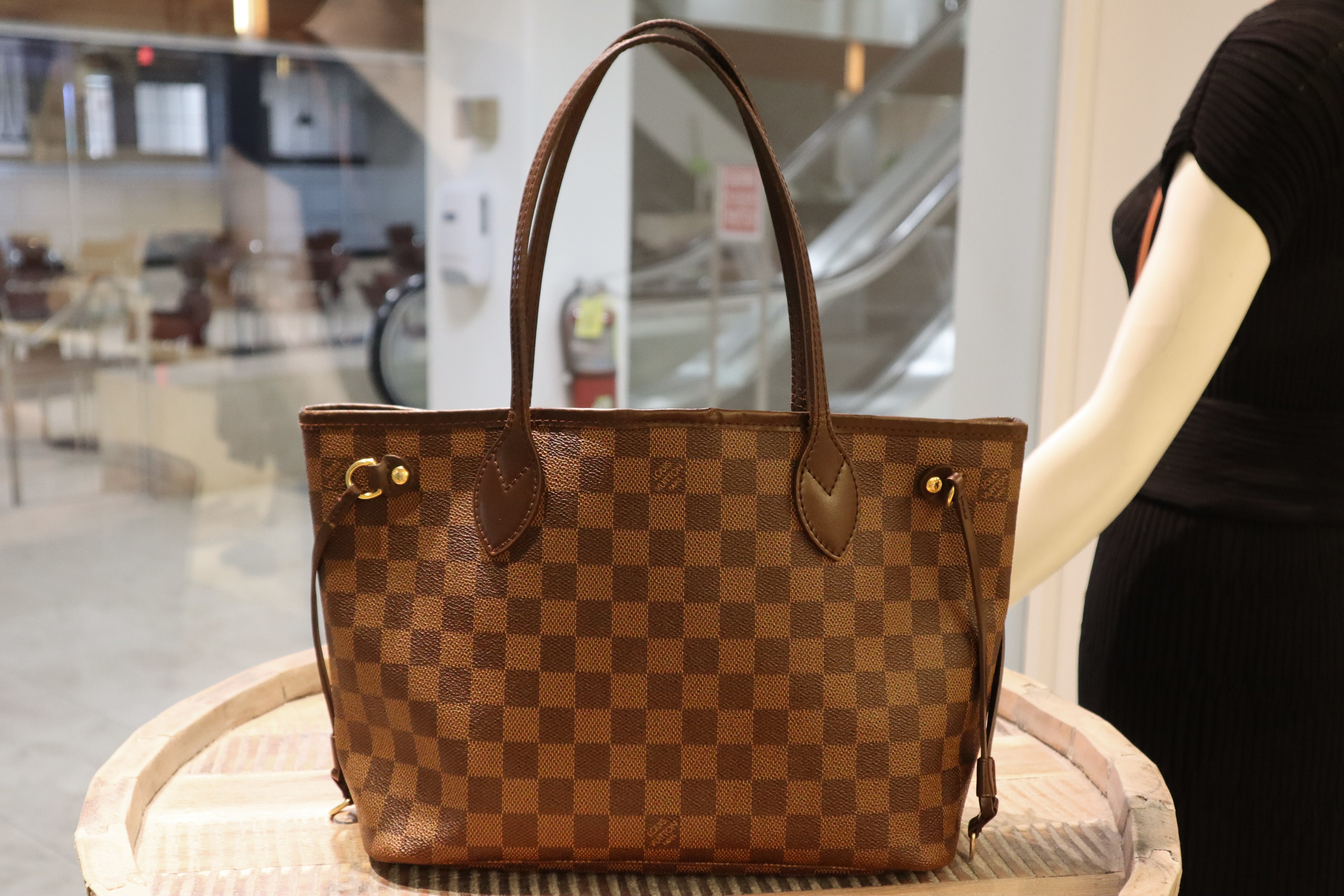 Louis Vuitton Neverfull PM Damier Ebene