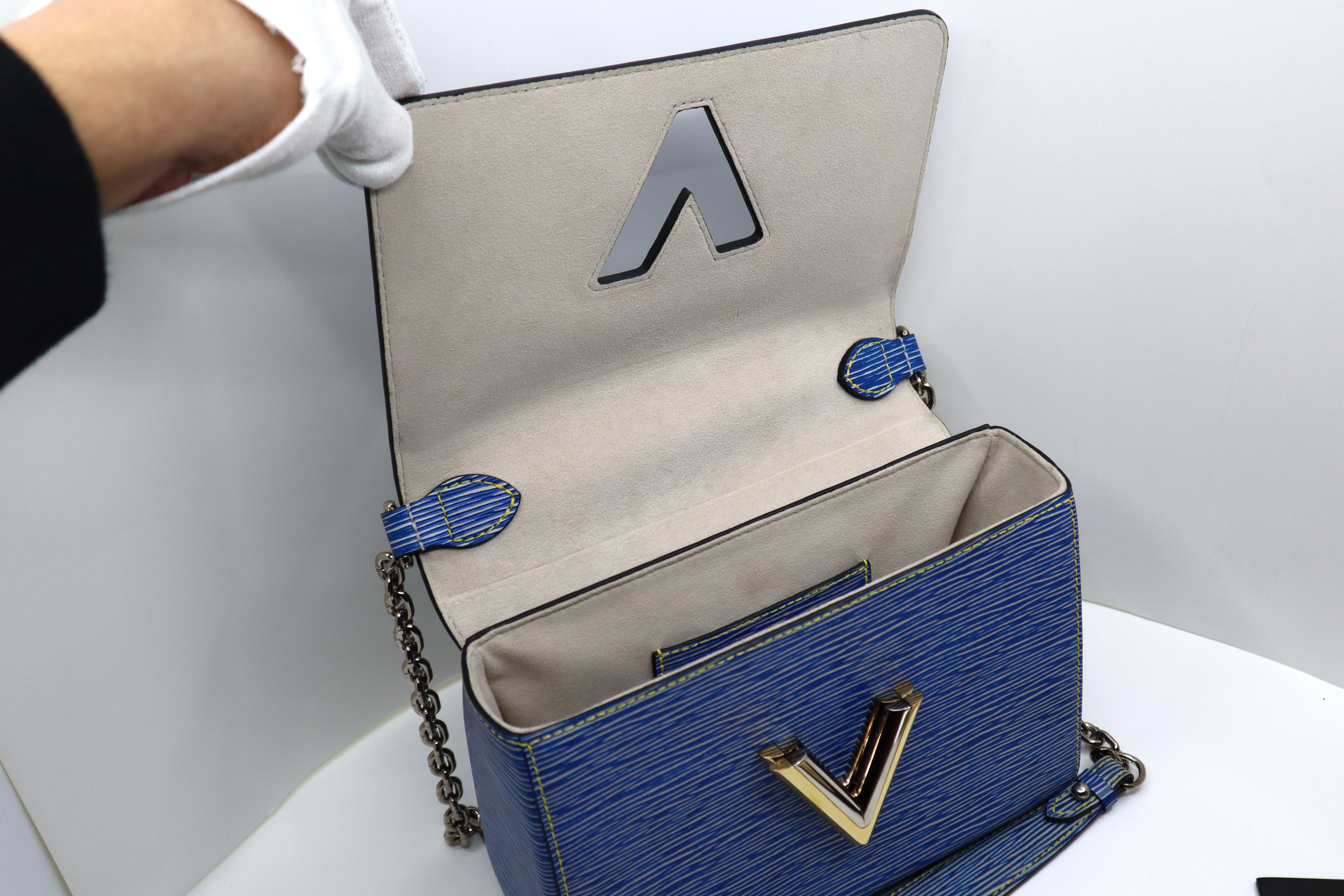 Louis Vuitton Shoulder bag MM Denim Light