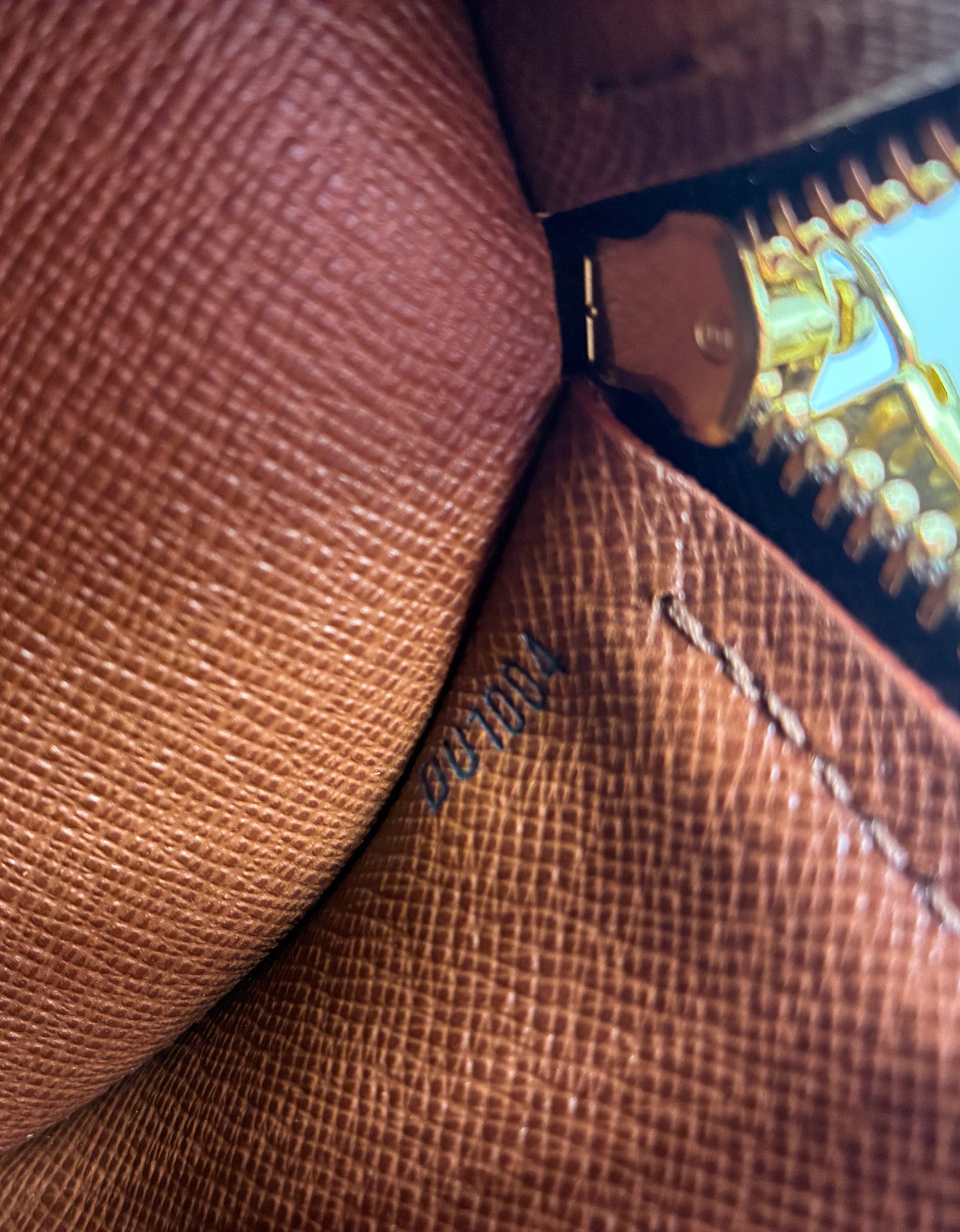 LOUIS VUITTON Monogram Papillon 26
