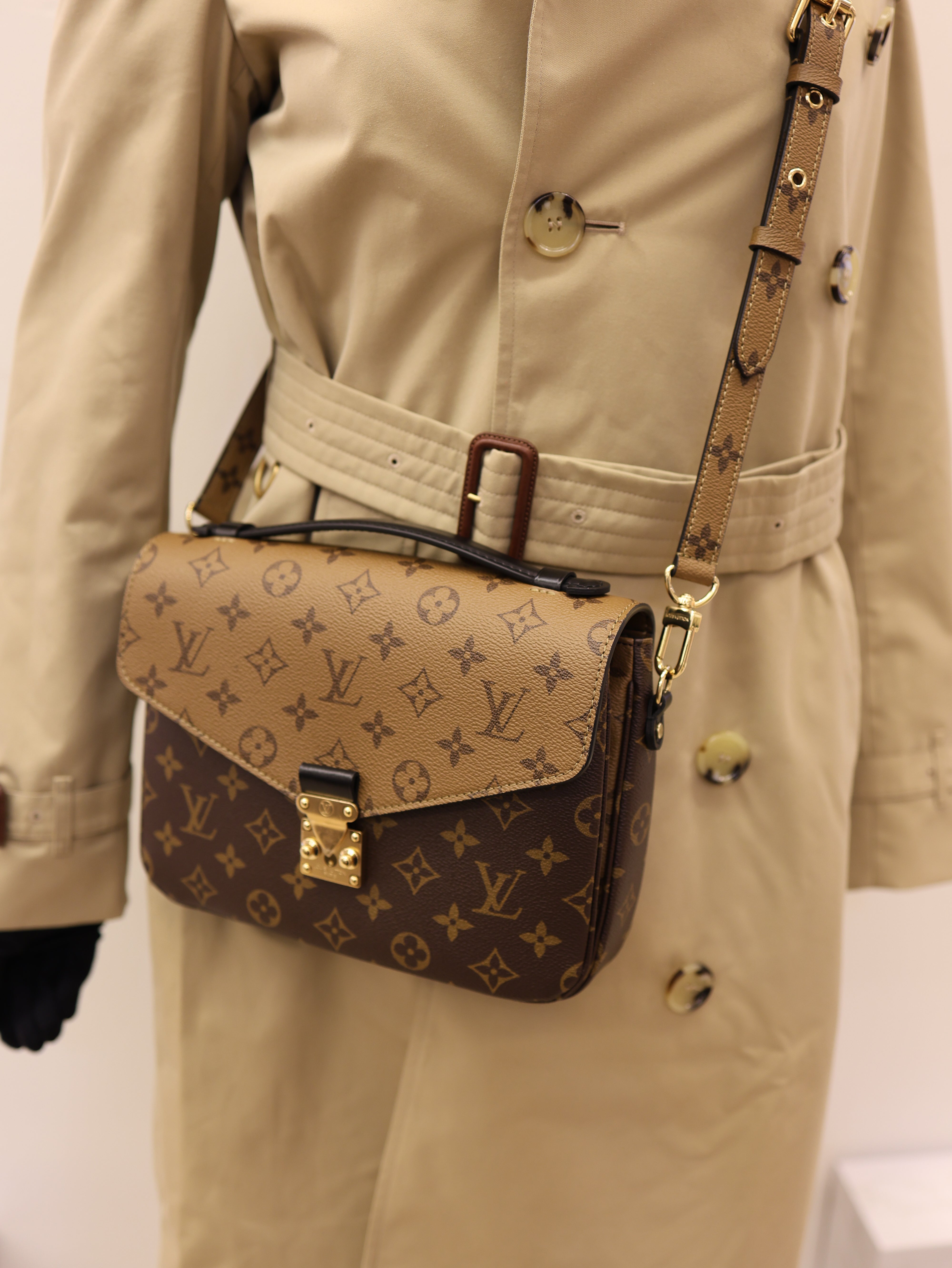 Louis Vuitton  Reverse Monogram Pochette Metis