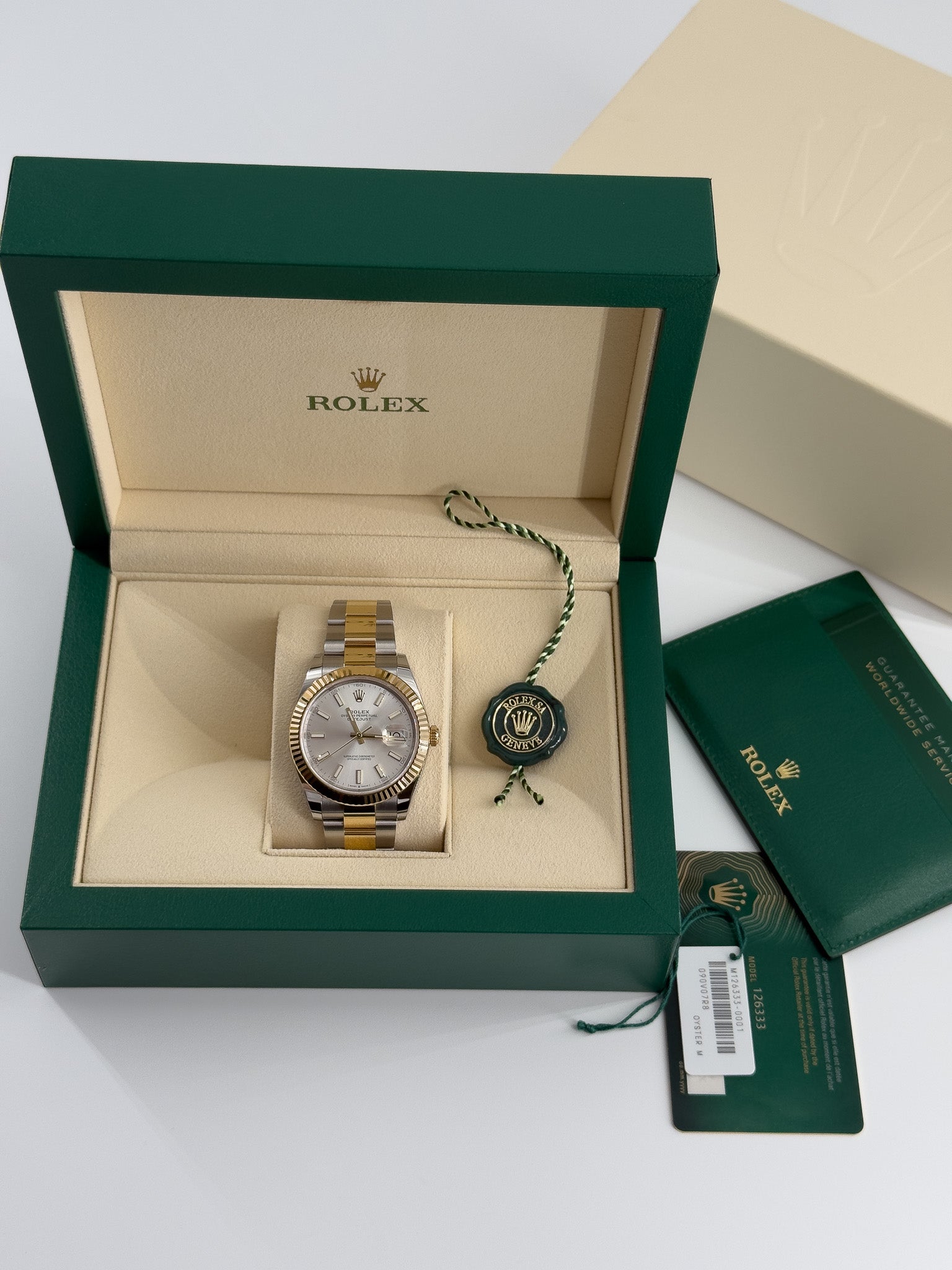 Rolex Datejust 41 Steel Yellow Gold Silver Dial Oyster 126333