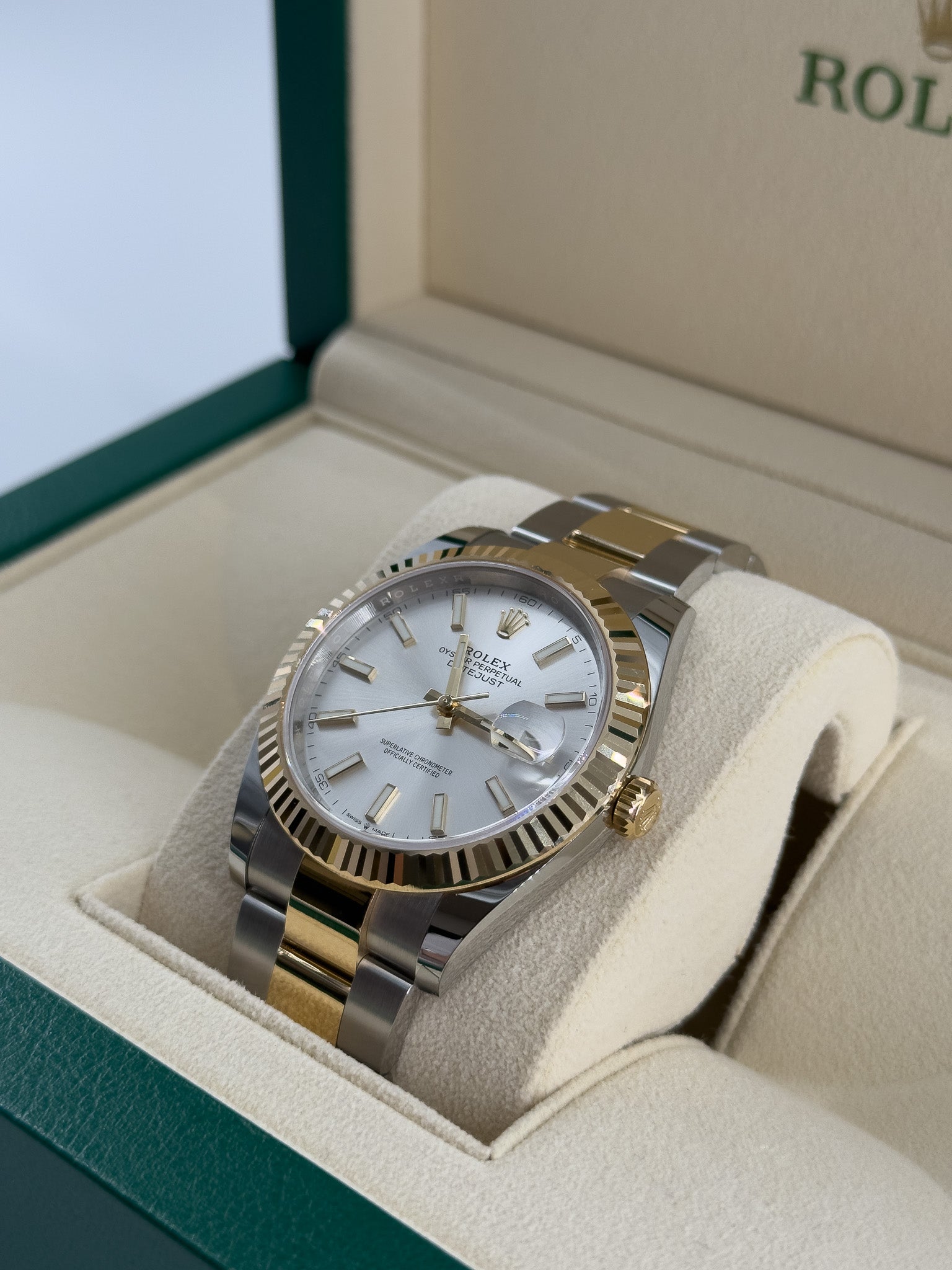 Rolex Datejust 41 Steel Yellow Gold Silver Dial Oyster 126333